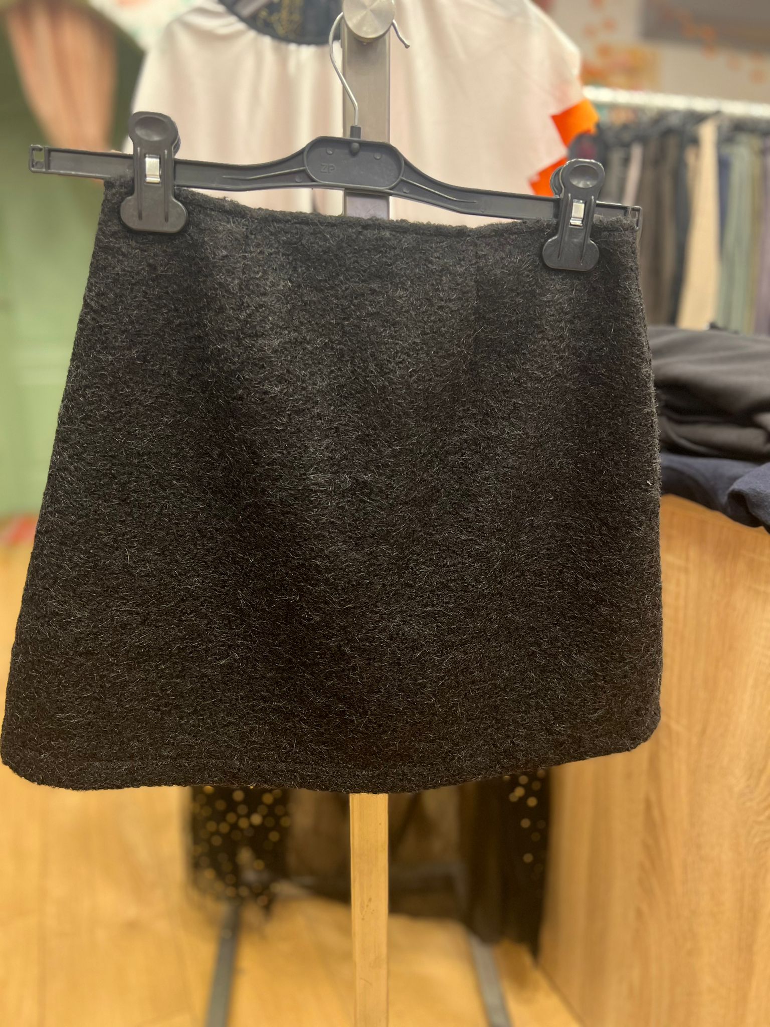 Kırçıllı Kaşe Etek