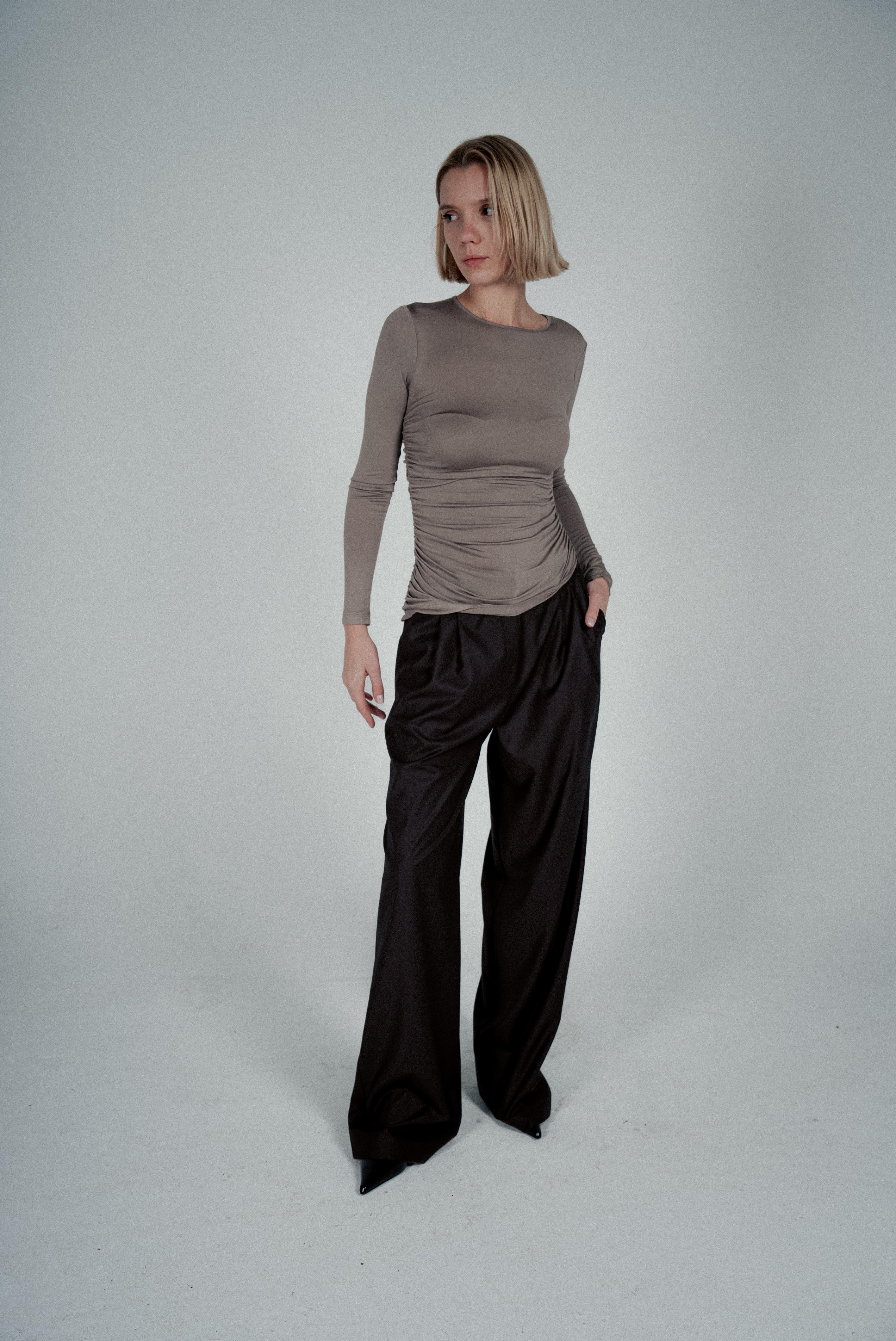 CLASSIC WOOL PANTS