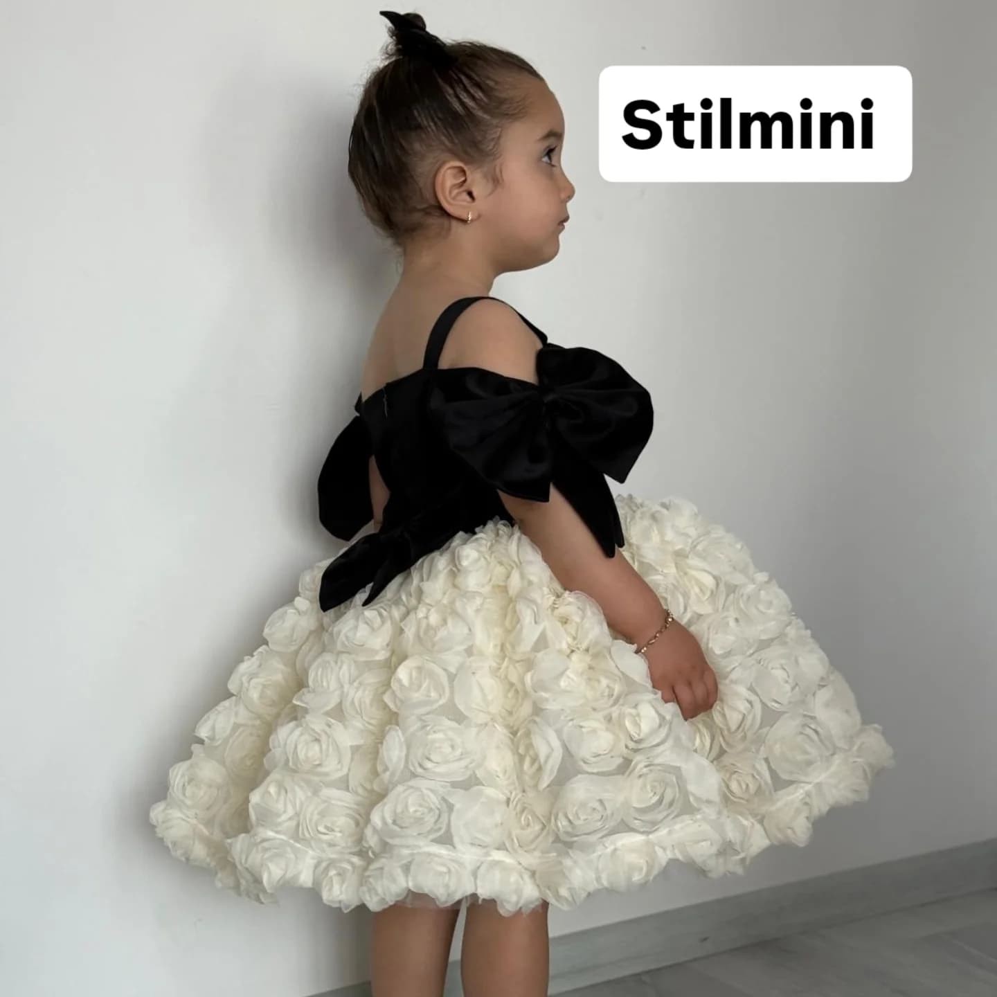 siyah-ekru güllü abiye elbise