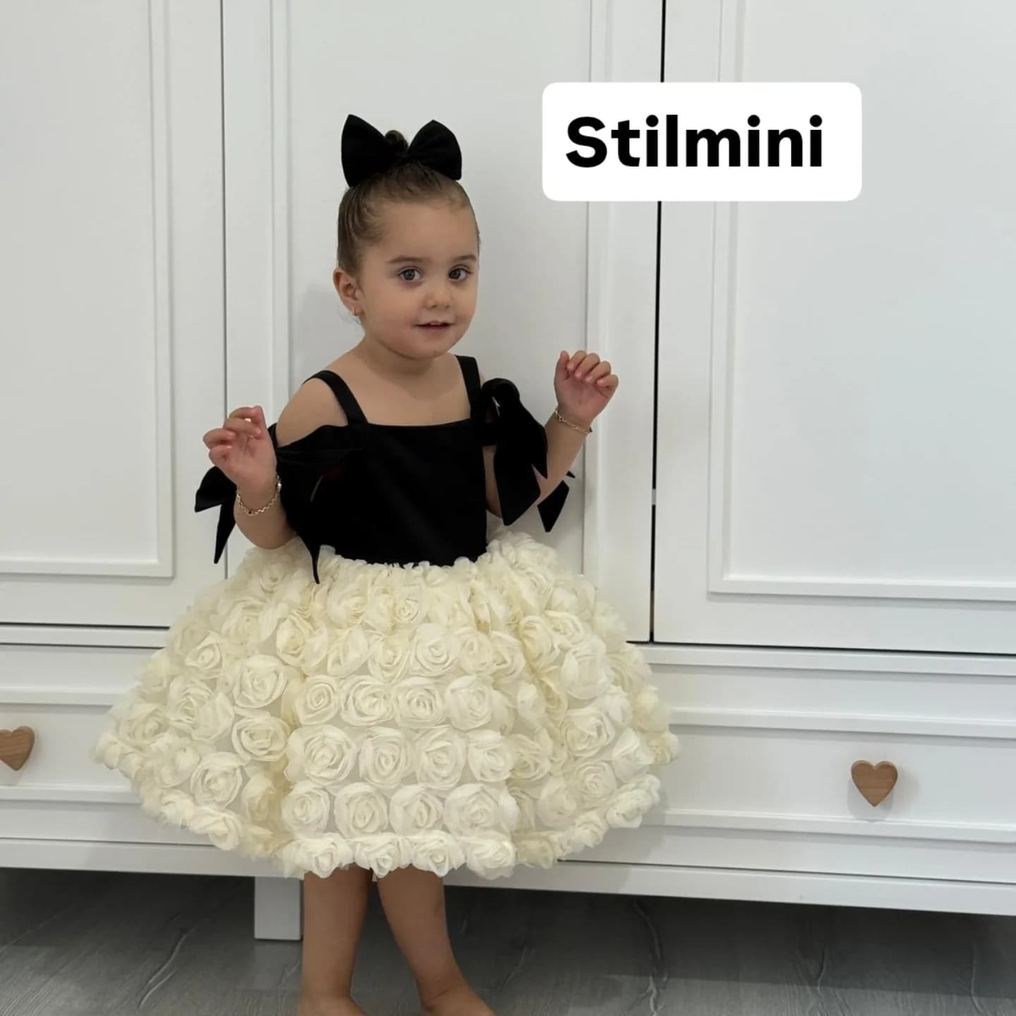 siyah-ekru güllü abiye elbise