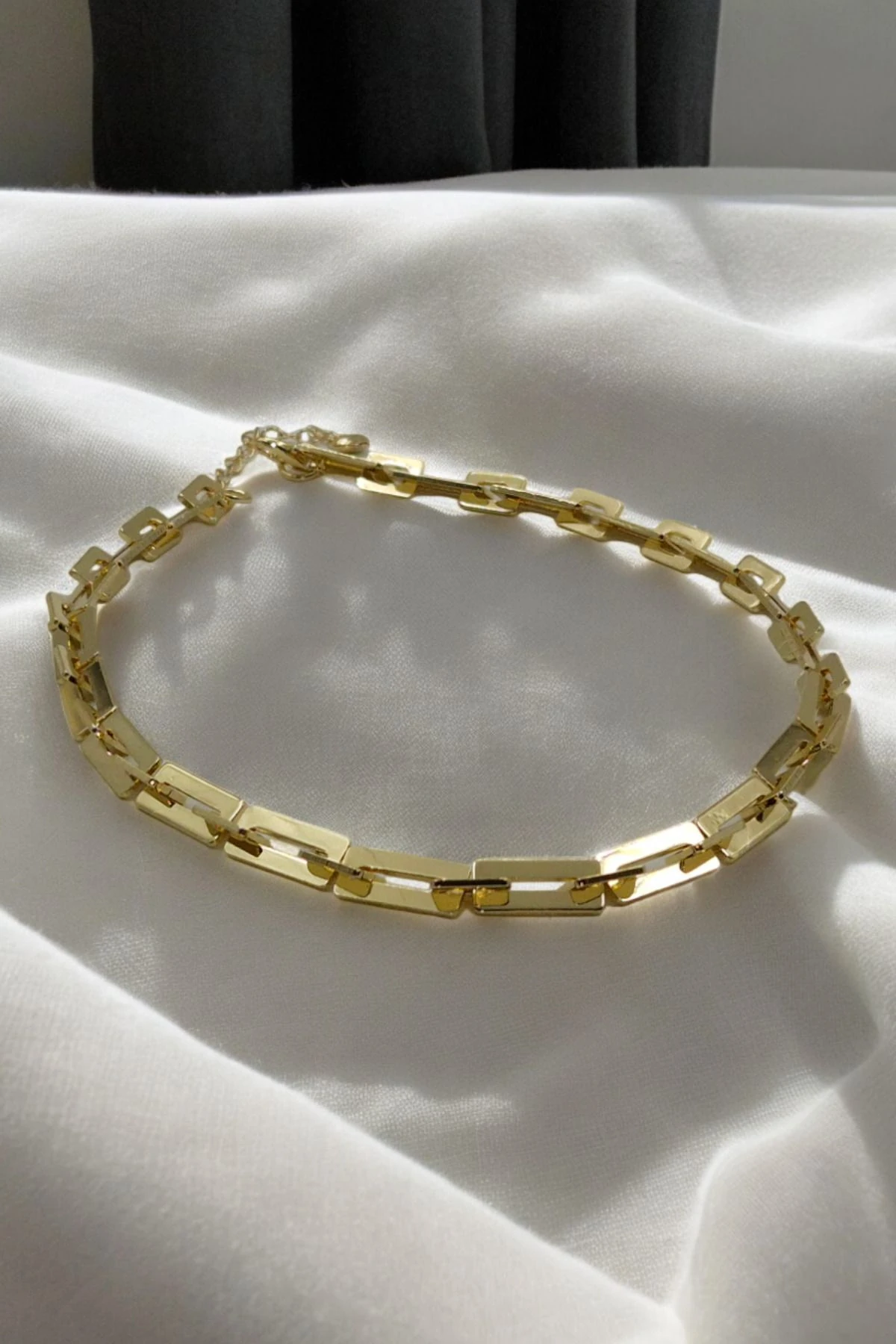 Kadın VIP Gold Kolye Kare Tasarımlı Model