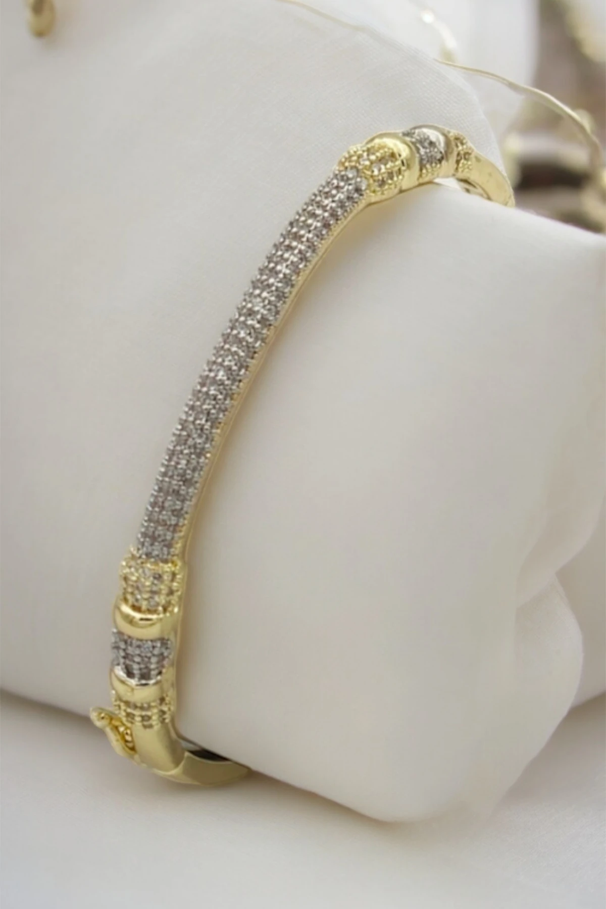 Kadın Çelik Bileklik Mix Renk Zirkon Taşlı Model