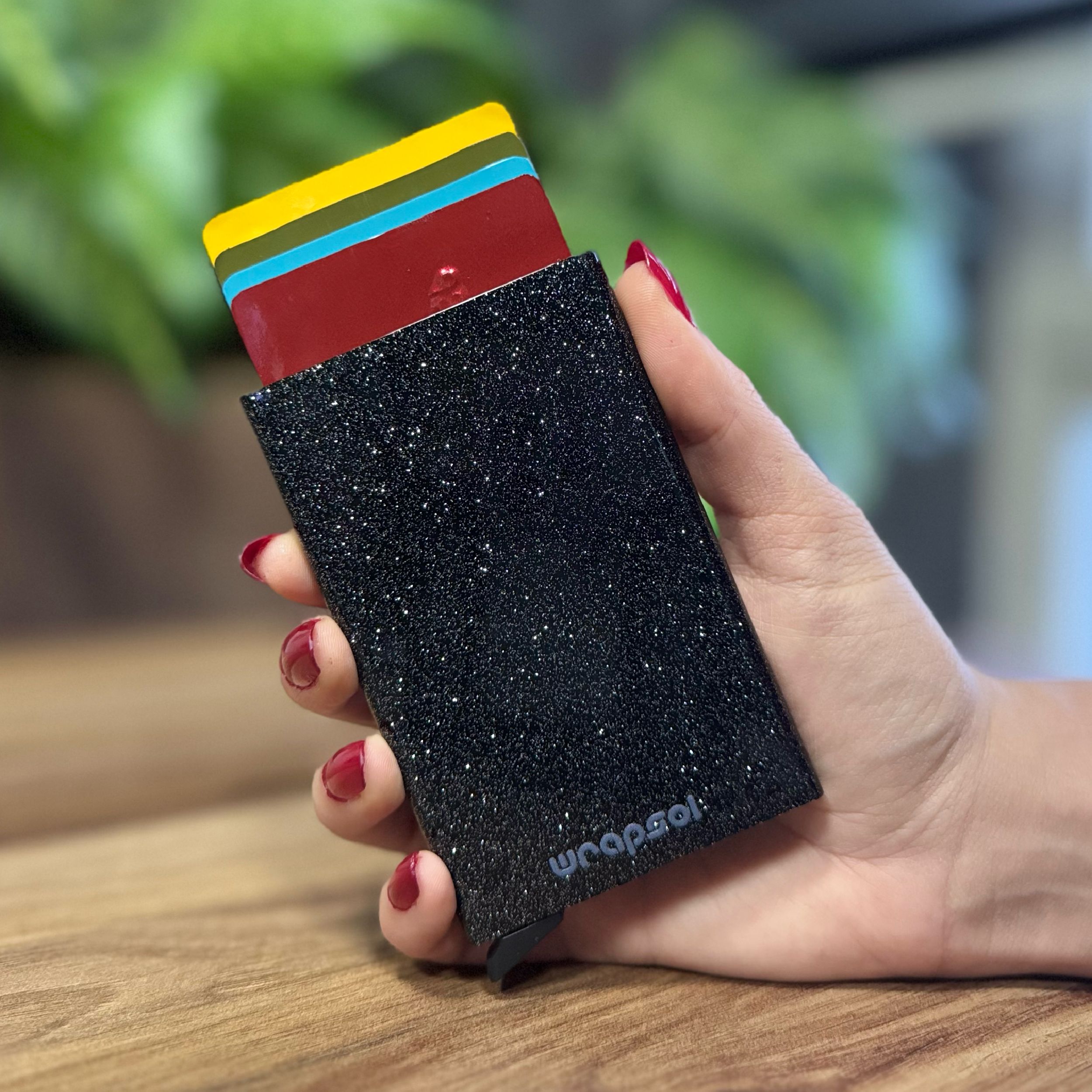 Mekanizmali Kartlik / Rfid Korumali Alüminyum Otomatik Mekanizmali Kredi Kartlik - GÜMÜŞ SİMLİ SİYAH