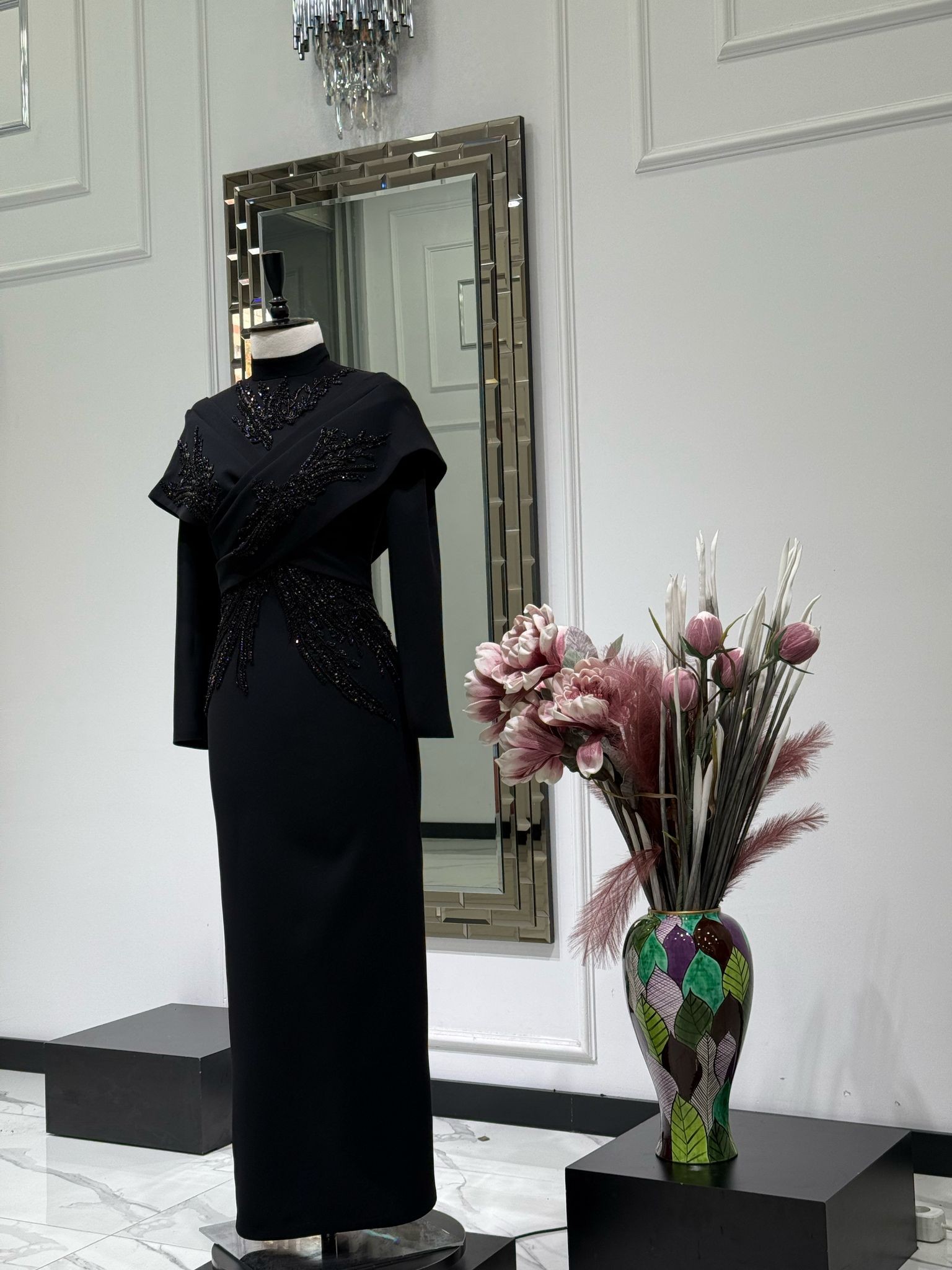 MK307 - Black