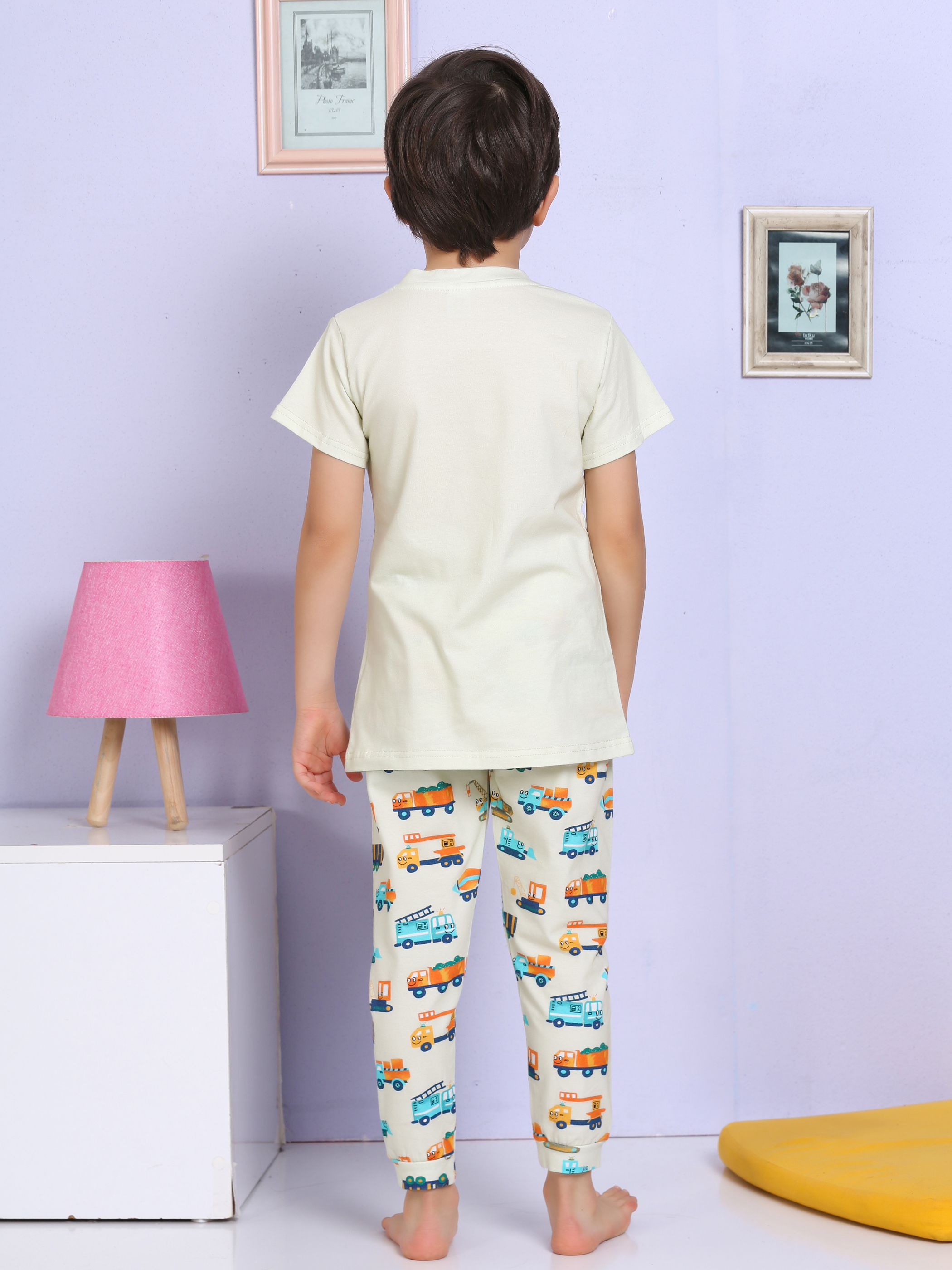 MinyKids Araba Desenli Ekru Pijama Takımı