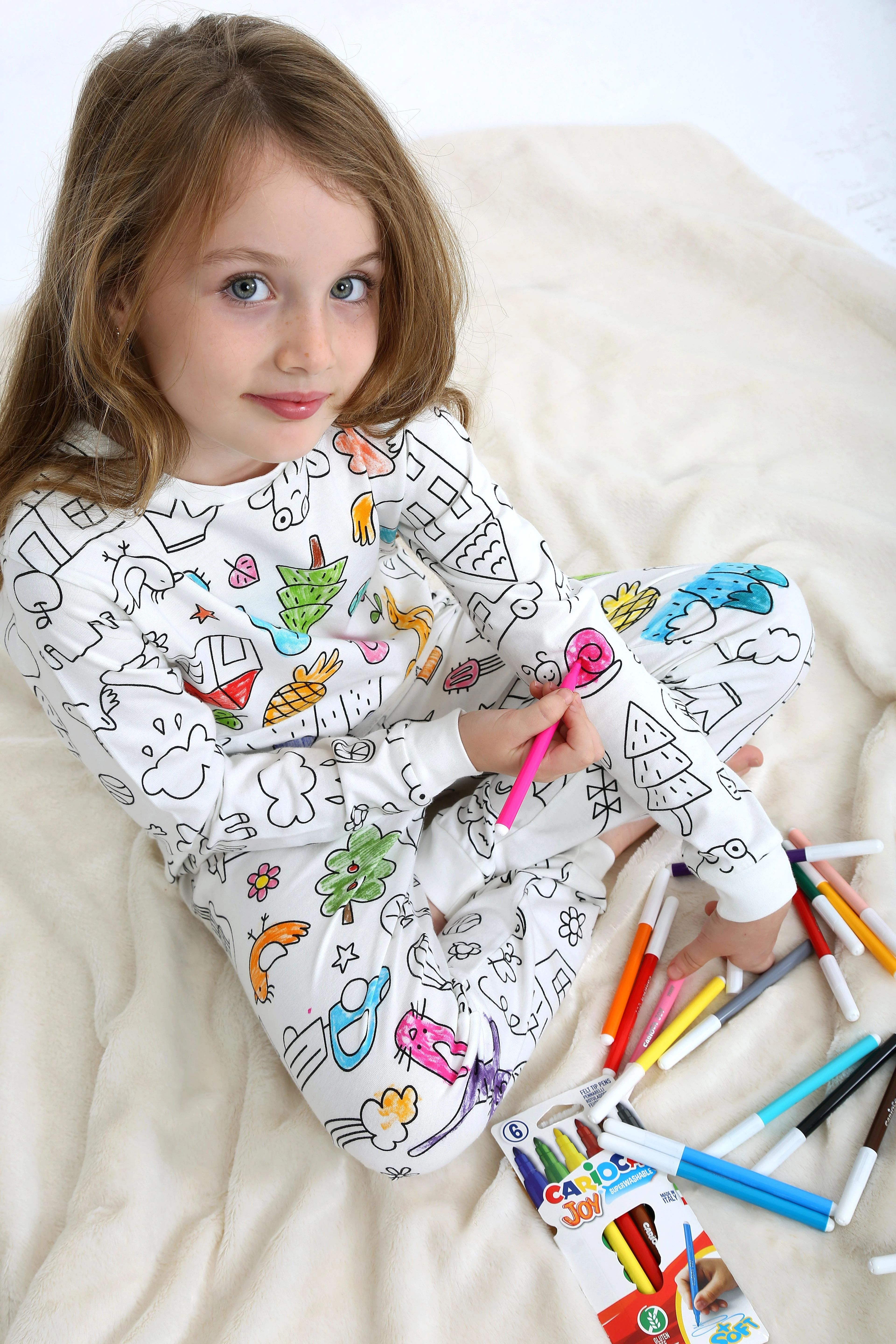 MinyKids Uzun Kollu Özel Kalem Hediye BOYANABİLİR Unisex Çocuk Pijama Takımı (Yıkama Sonrası Leke Bırakmaz)