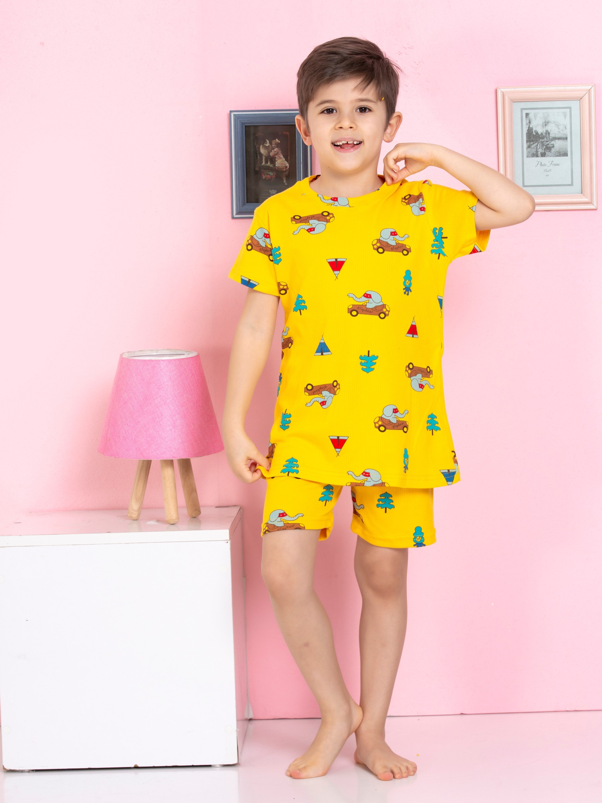 MinyKids Fil Desenli Fitilli Kumaş Sarı Şortlu Pijama Takımı