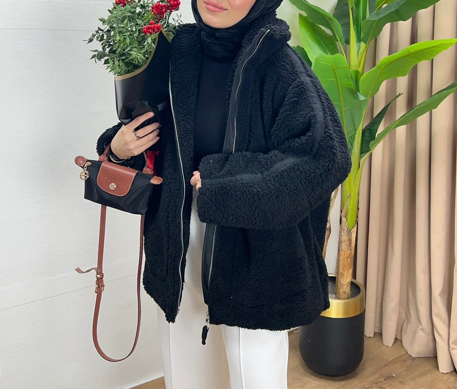 PELUŞ MONT / SİYAH