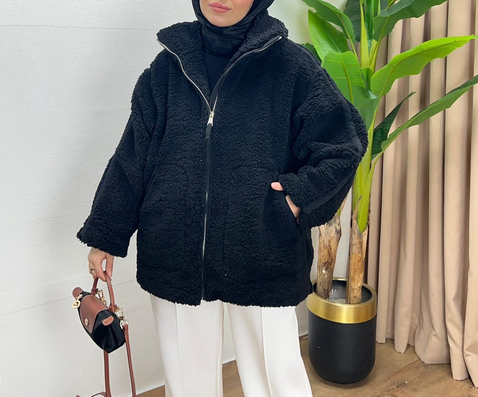 PELUŞ MONT / SİYAH