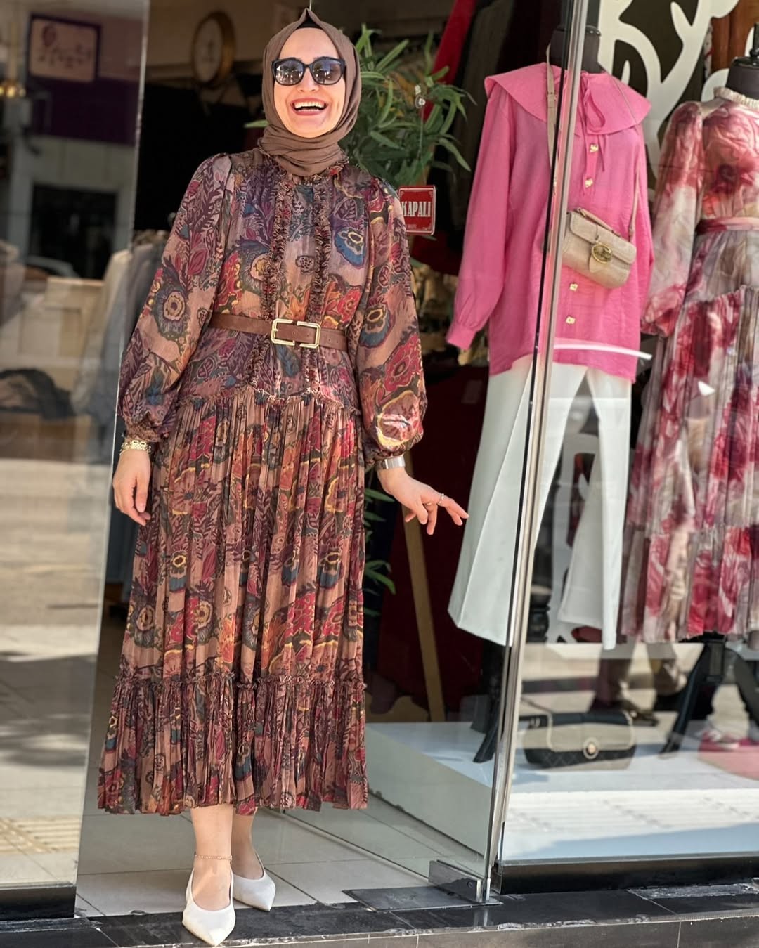 ROBE PREMIUM FLEURI AVEC CEINTURE