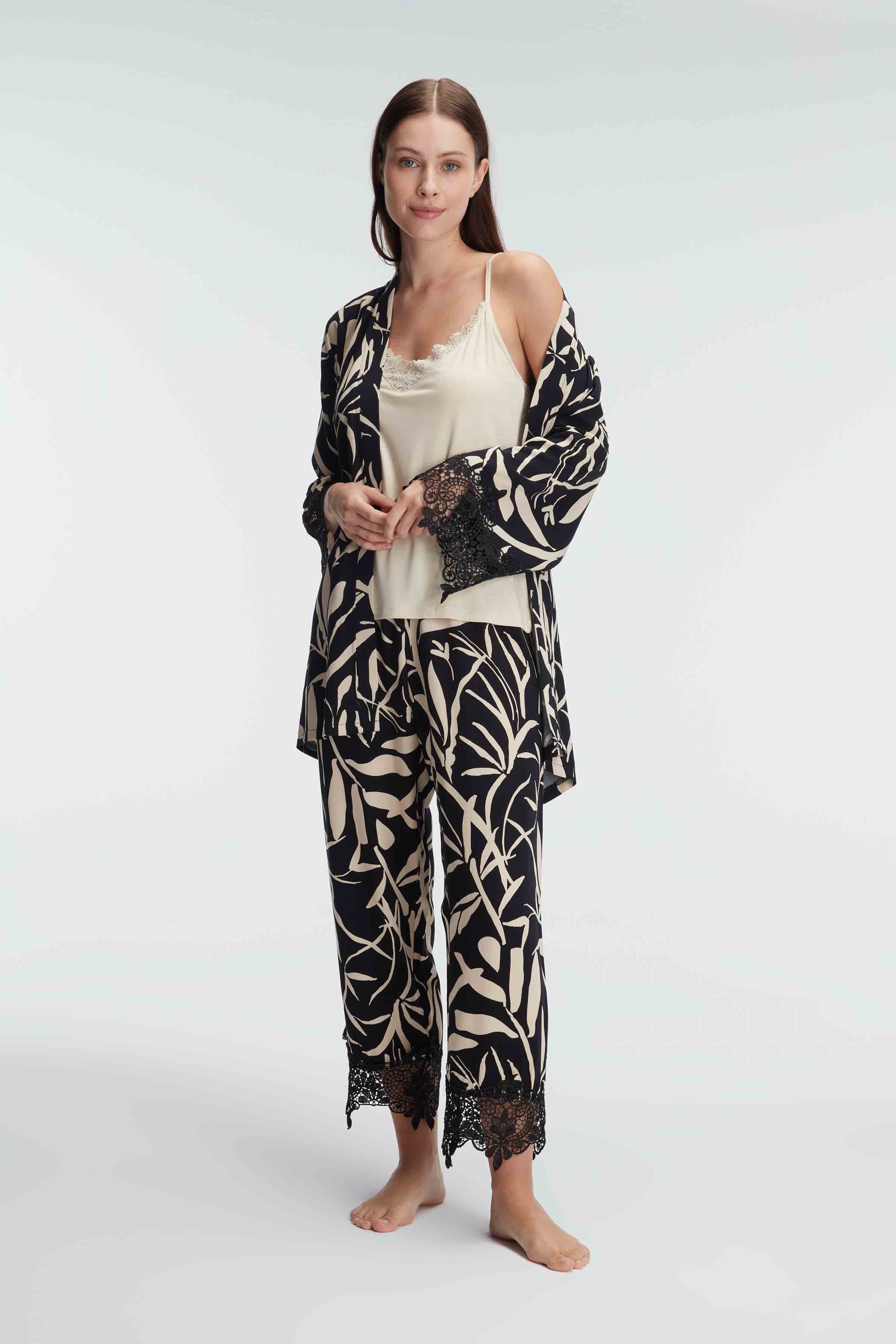 Ensemble Pyjama 3 Pièces, Col en V image