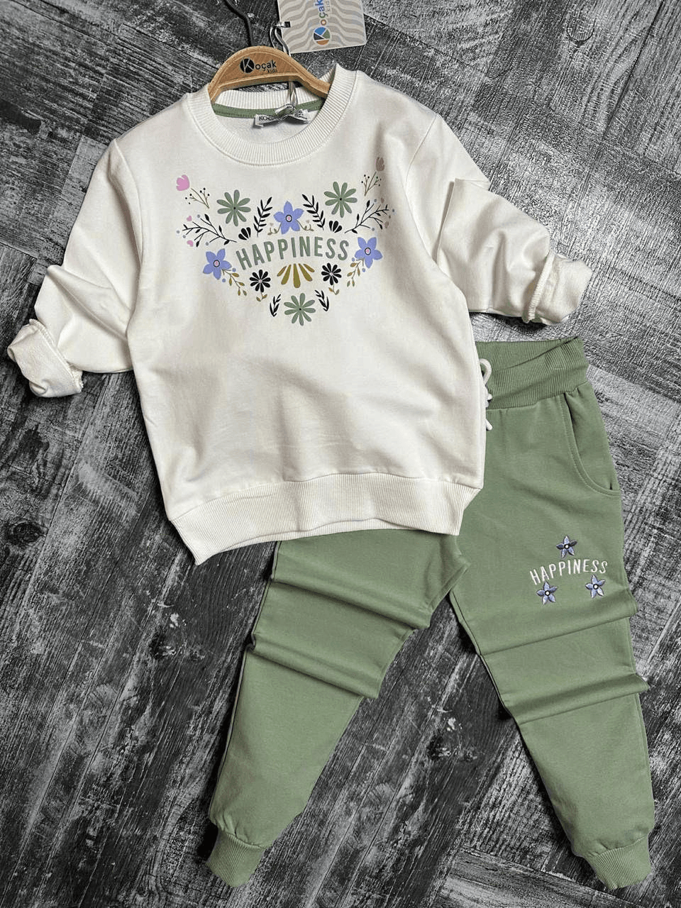 Ensemble Jogging HAPPINESS