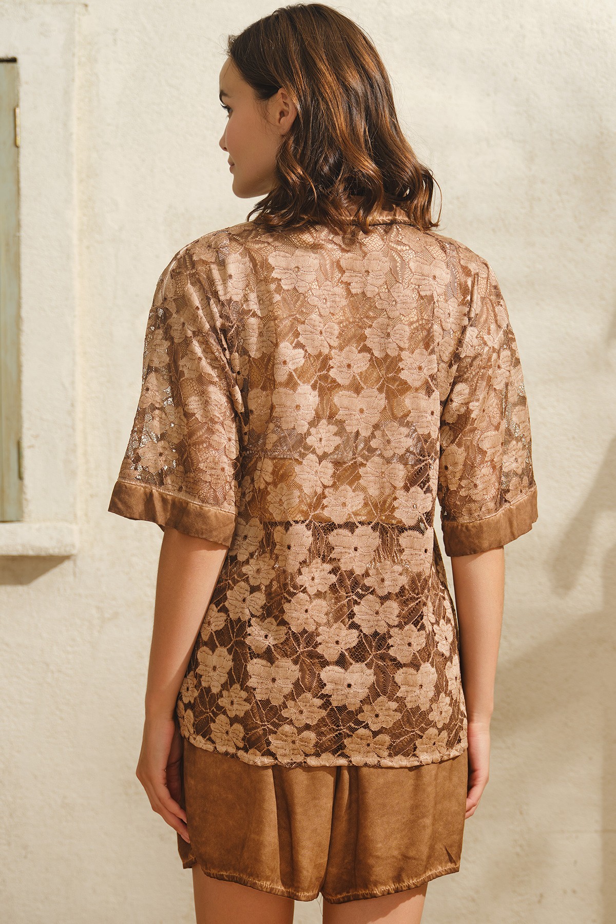 Chemise demi Manches Motif Floral avec Short