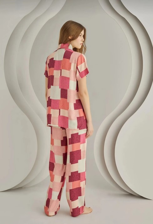 Ensemble Pyjama 2 Pièces Rose Bordeaux à Motif Carré