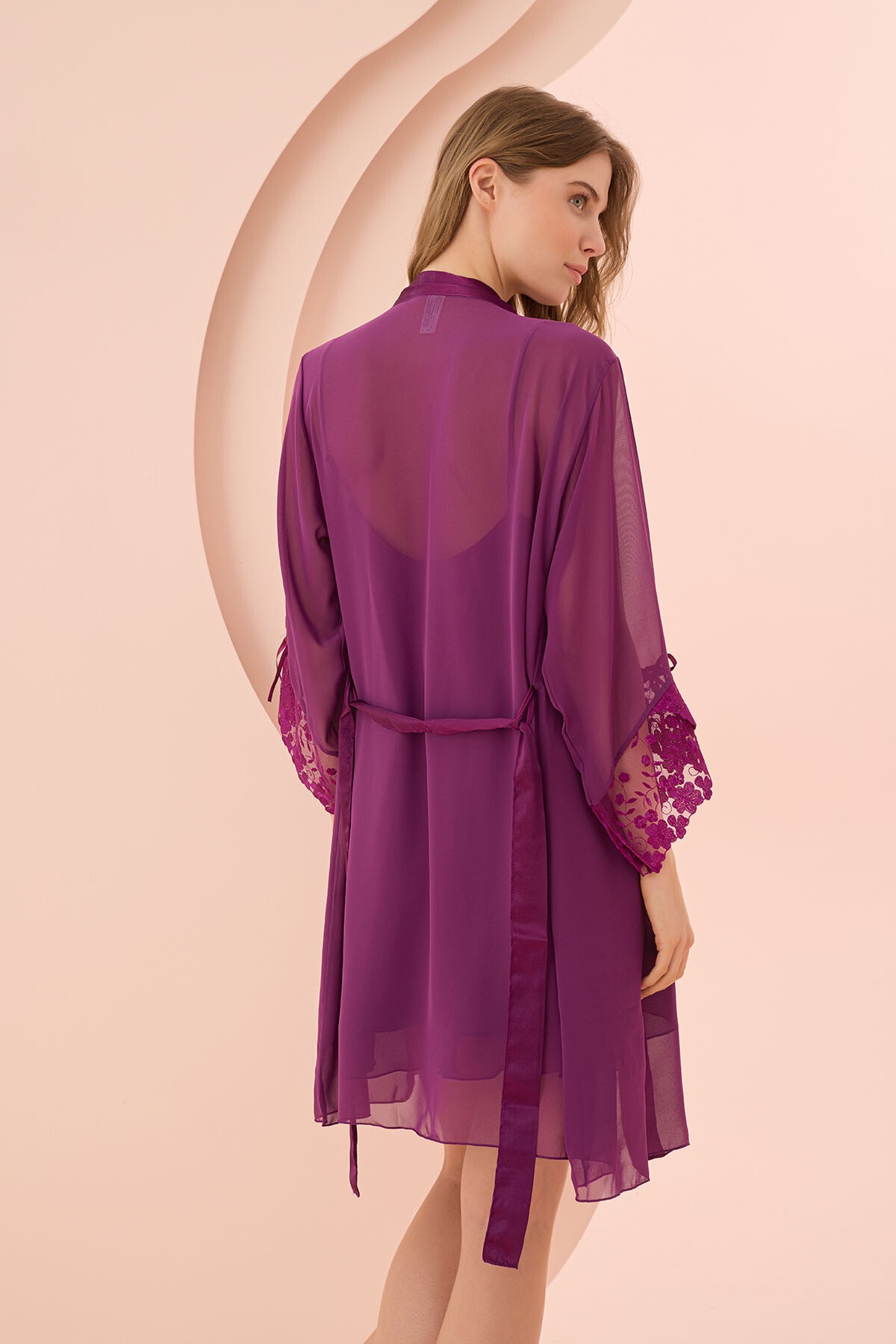 ENSEMBLE DE CHEMISE DE NUIT EN SATIN
