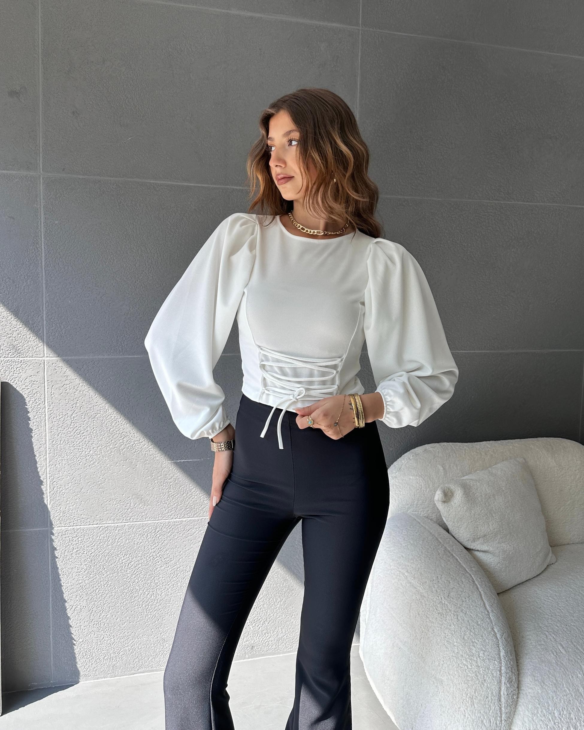 Balon Kol Bağcık Detaylı Crop Bluz