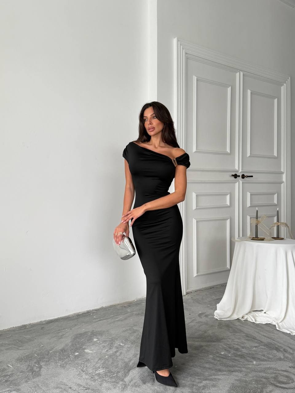 Zara Model Aksesuarlı Elbise - Siyah