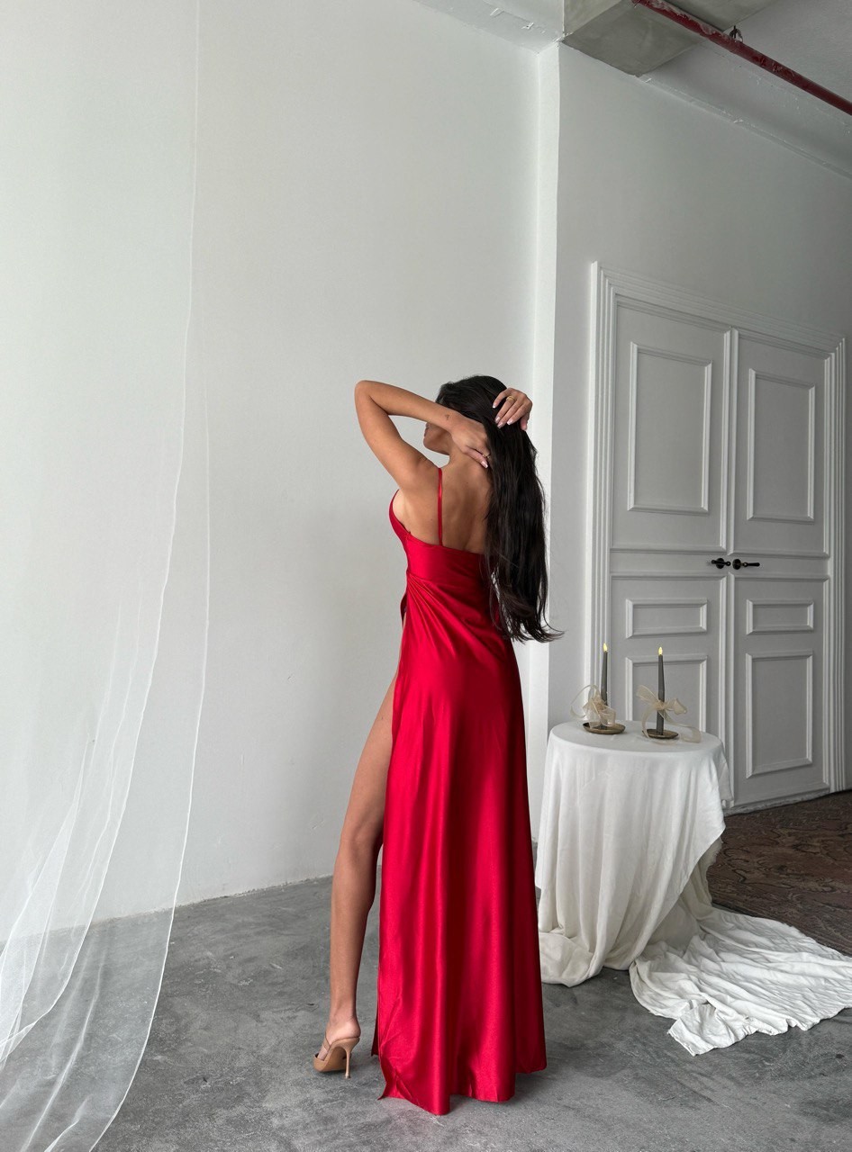 Örme Saten Kumaş Yırtmaçlı Elbise