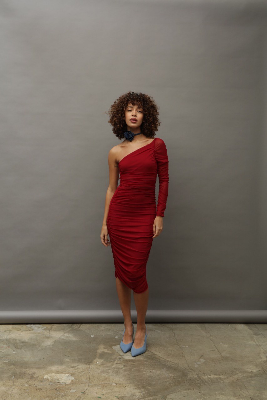 Zara Model Tek Omuz Tül Elbise