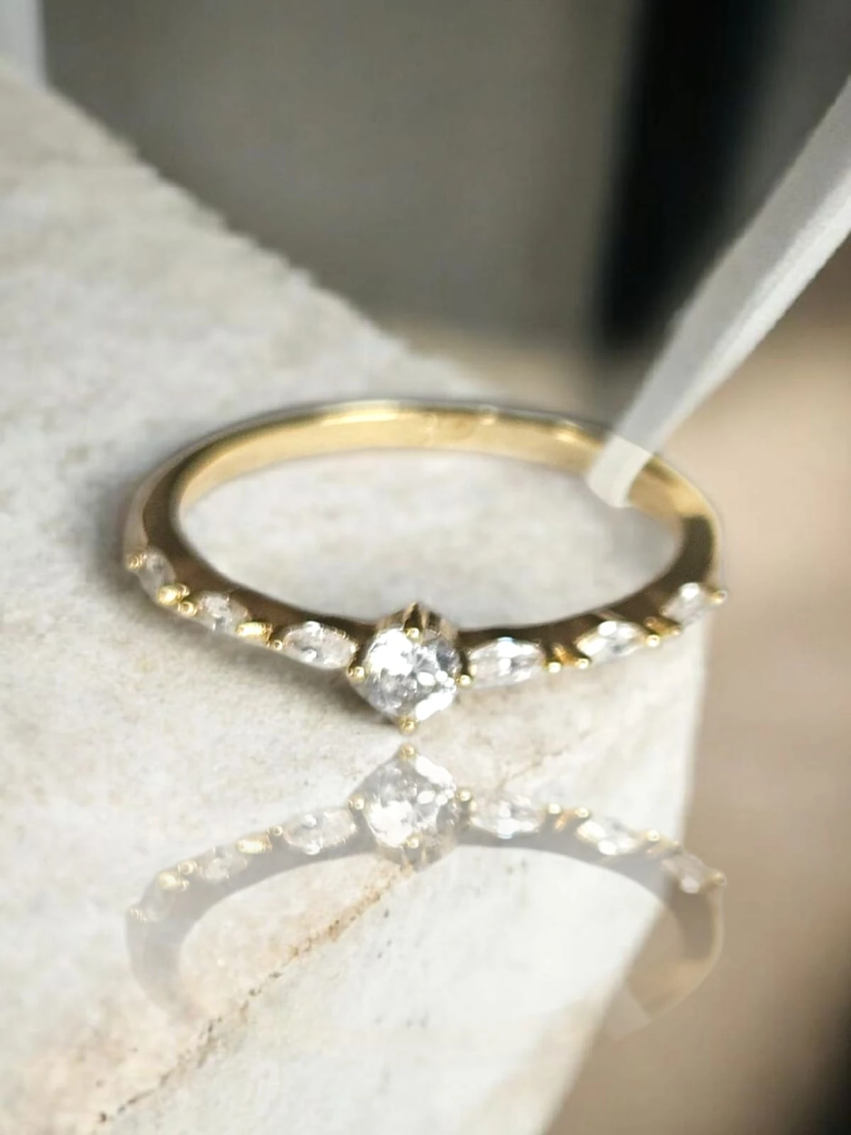 Slowshe-14K Altın Kaplama Minimal Taşlı Yüzük