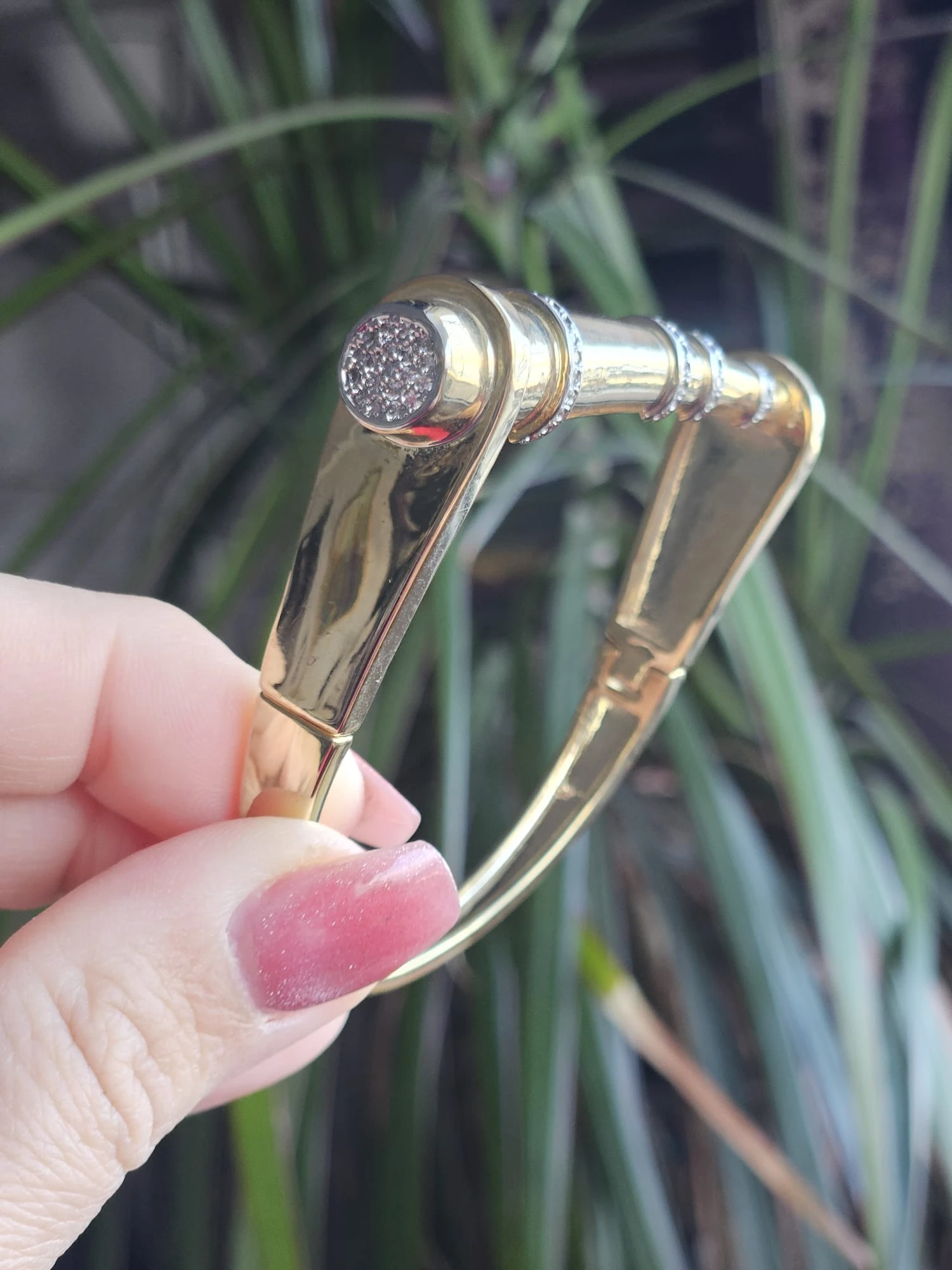 14K GOLD KAPLAMA ÇİVİLİ KELEPÇE