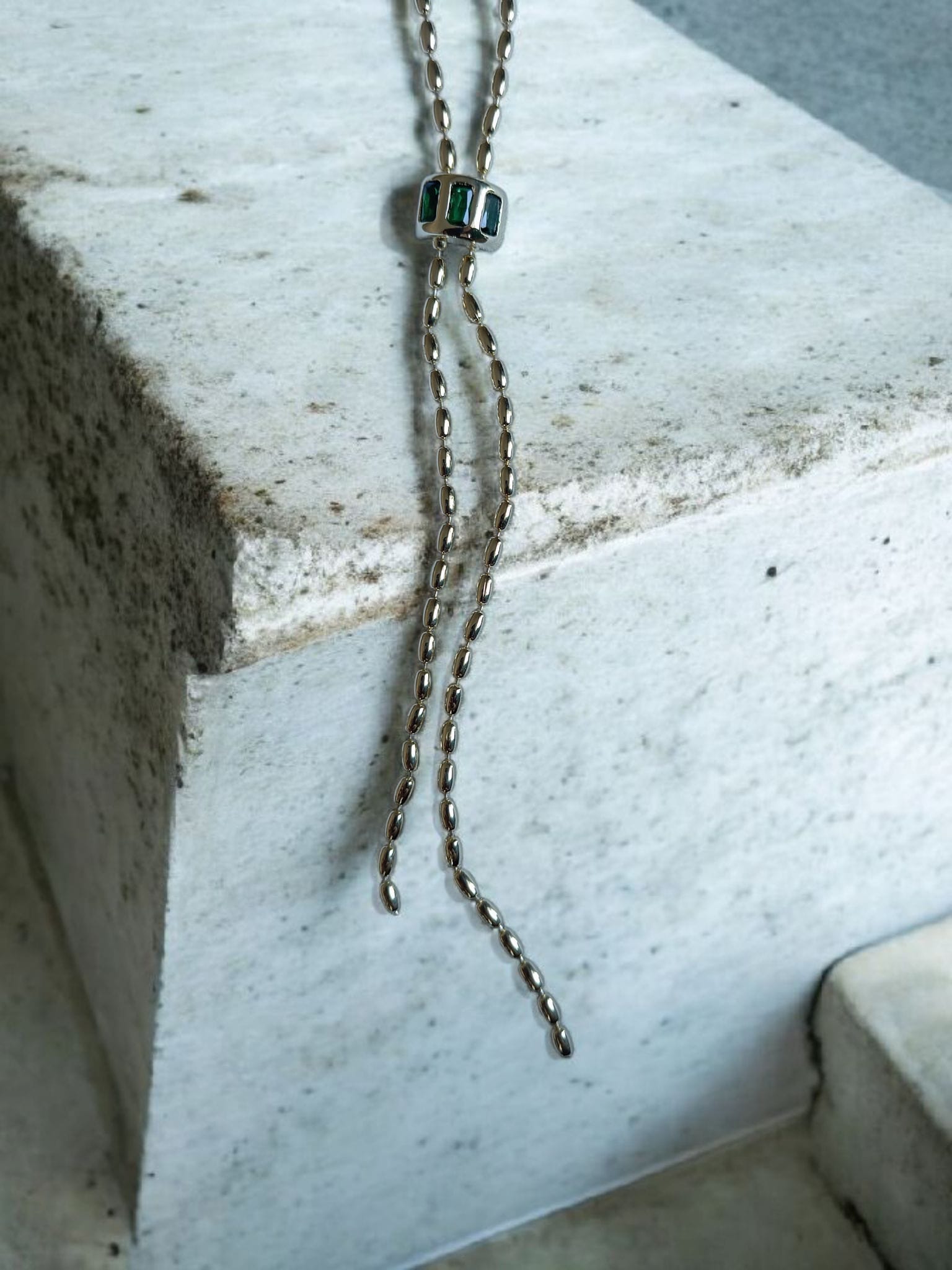 SLOWSHE – 14 K GOLD KAPLAMA ZÜMRÜT UÇLU (Zincir Uzunluğu: 45 cm)