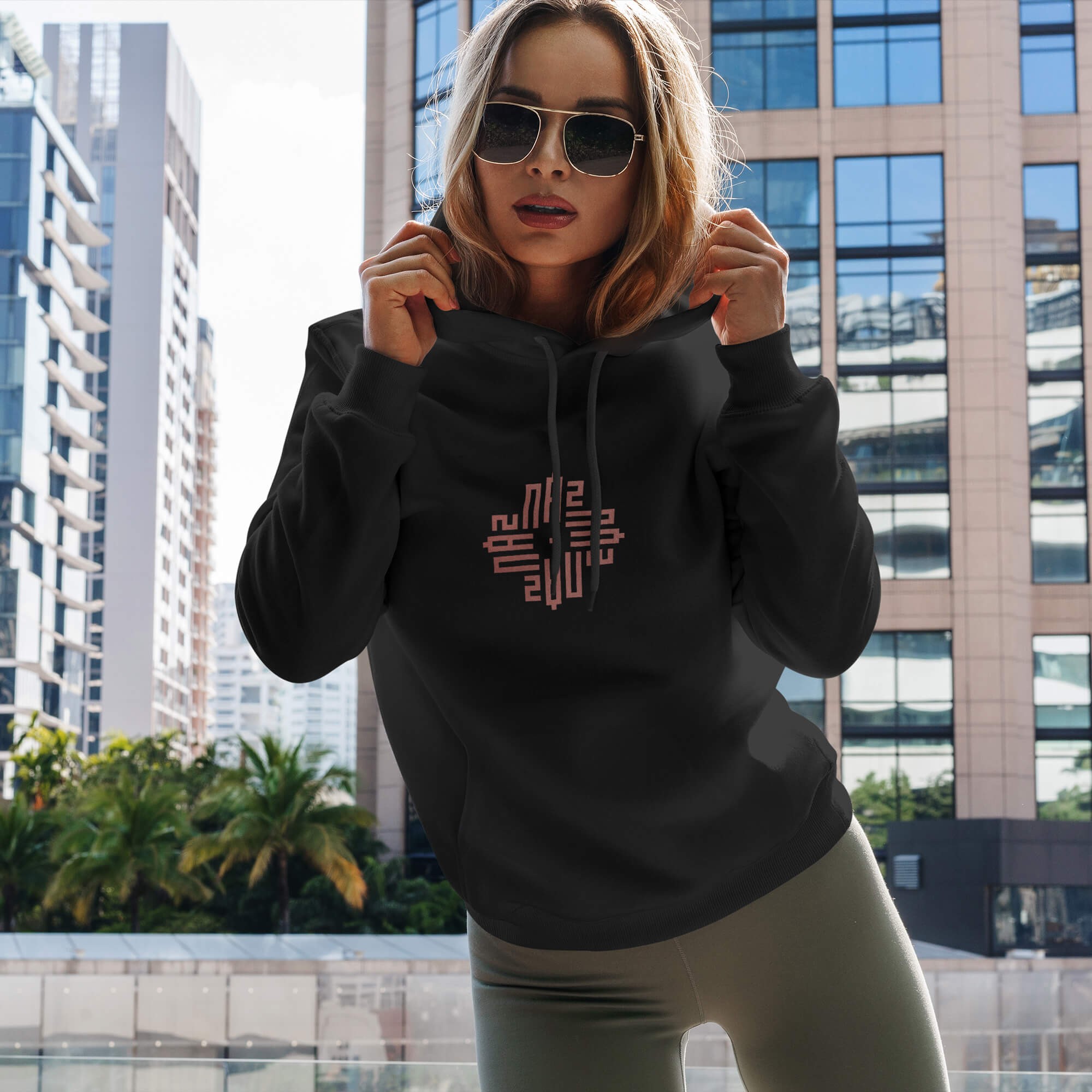 UNISEX SİYAH HOODIE