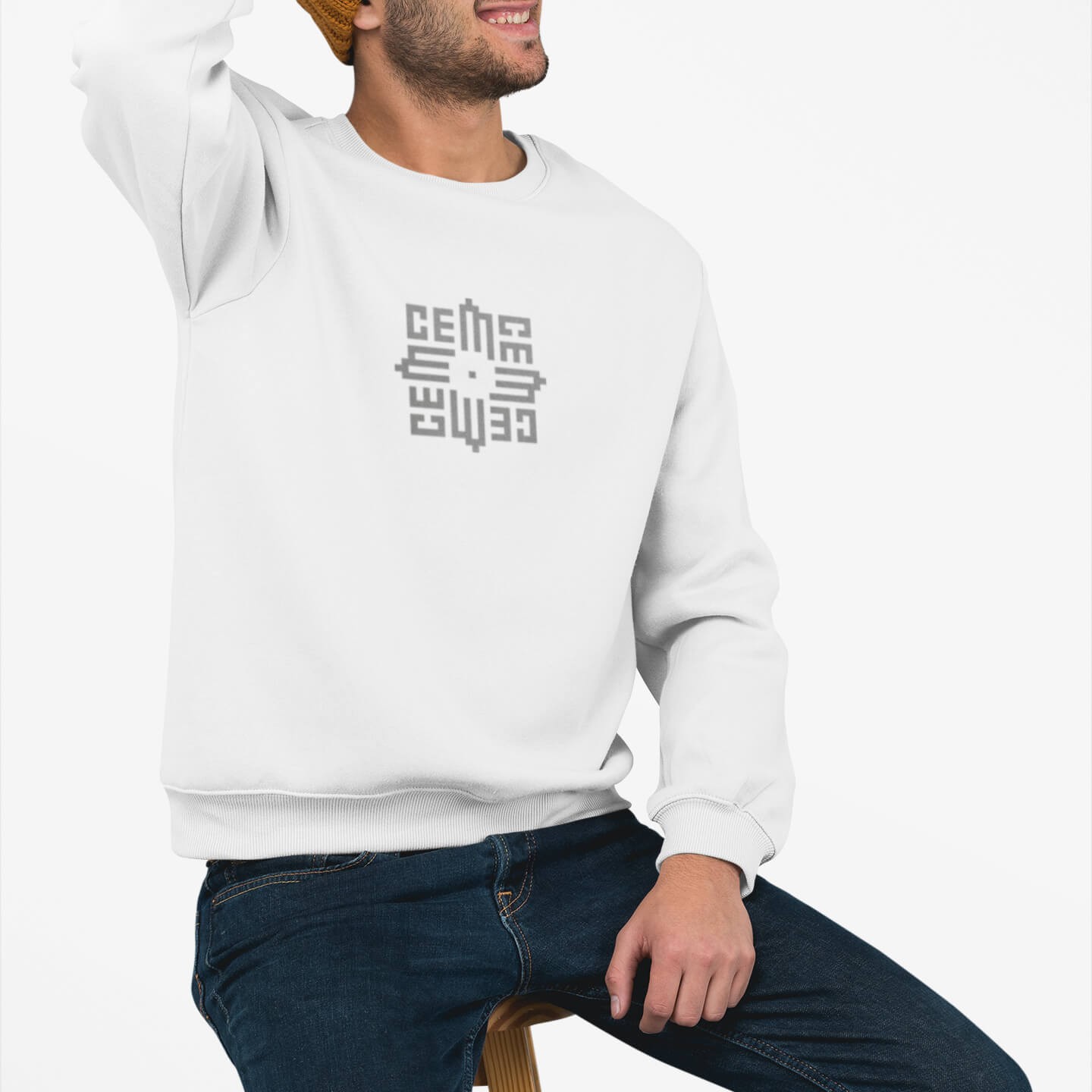 BEYAZ SWEATSHIRT