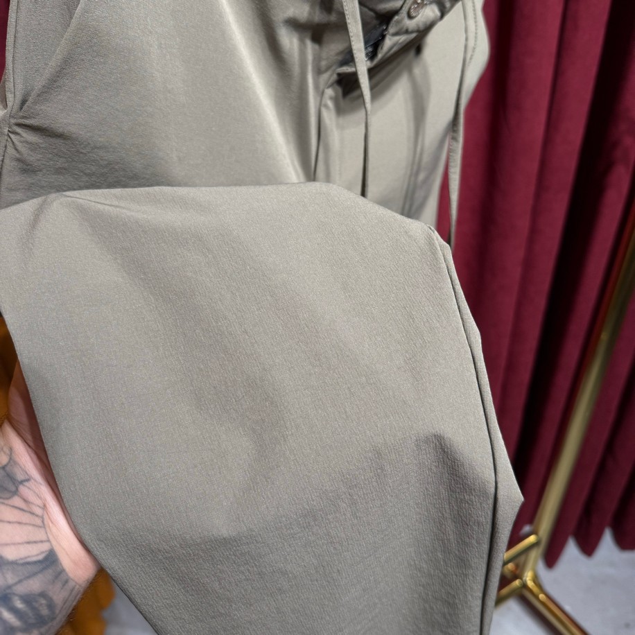 MONCLER SPORLİKRA KUMAŞ JOGGER YOSUN GRİSİ RENK