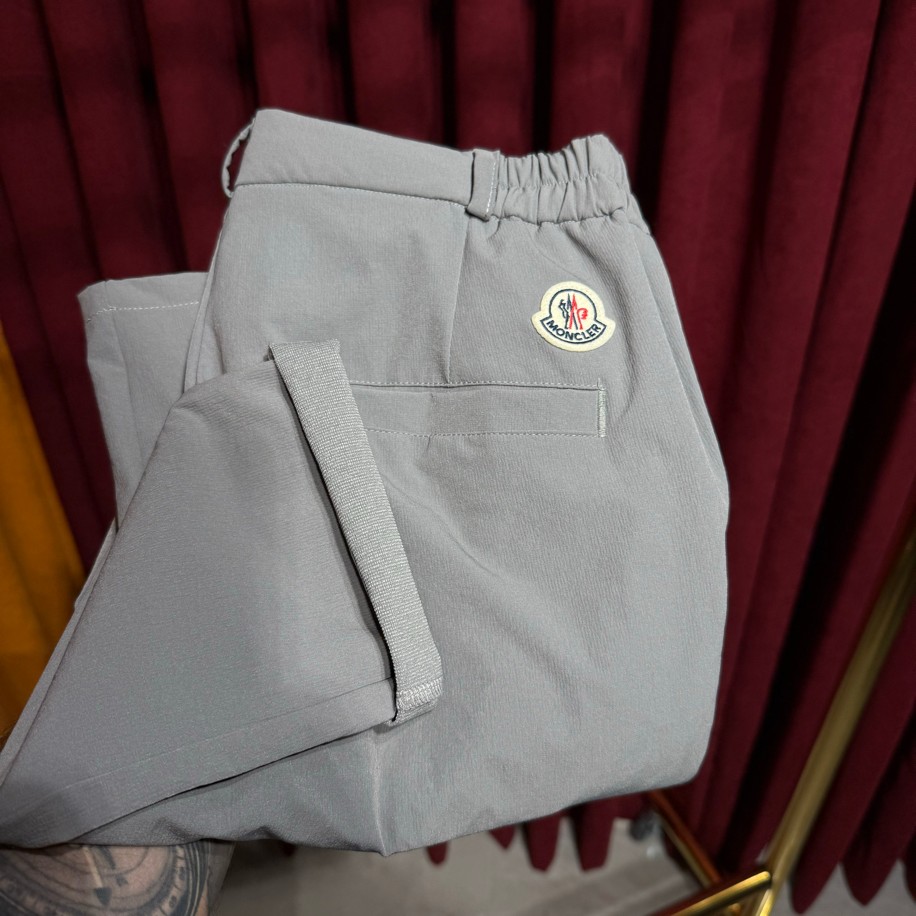 MONCLER SPORLİKRA KUMAŞ JOGGER GRİ RENK