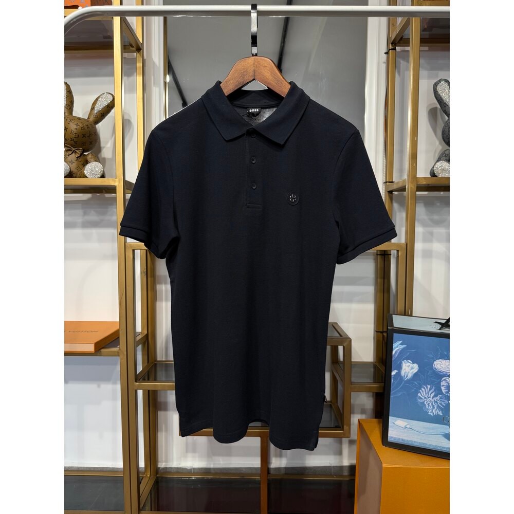 BOSS POLO YAKA MİNİMAL ARMA DETAYLI ( LACİVERT RENK )