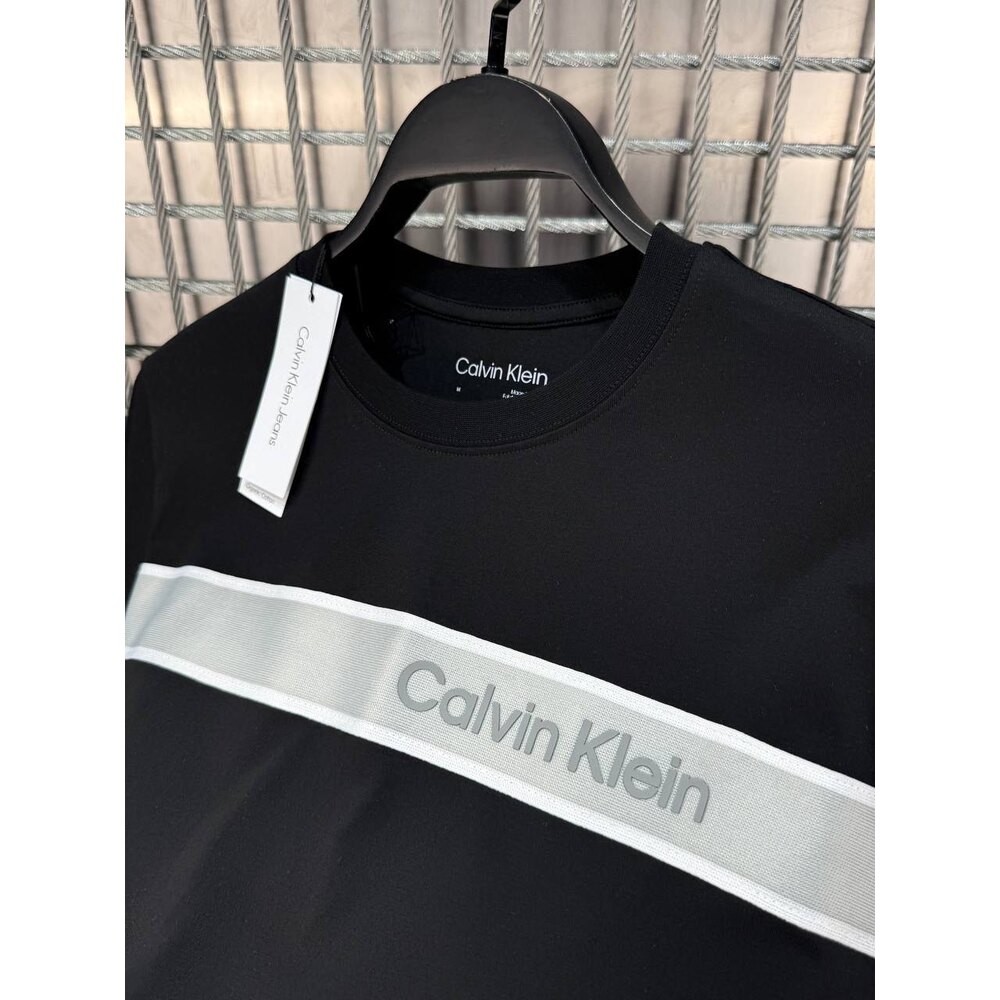Calvin Klein Şeritli Bisiklet Yaka Siyah