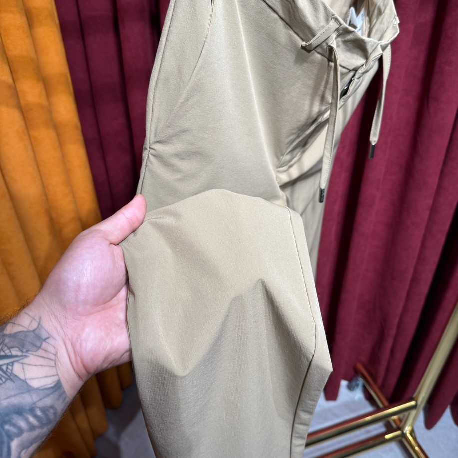 MONCLER SPORLİKRA KUMAŞ JOGGER CAMEL RENK