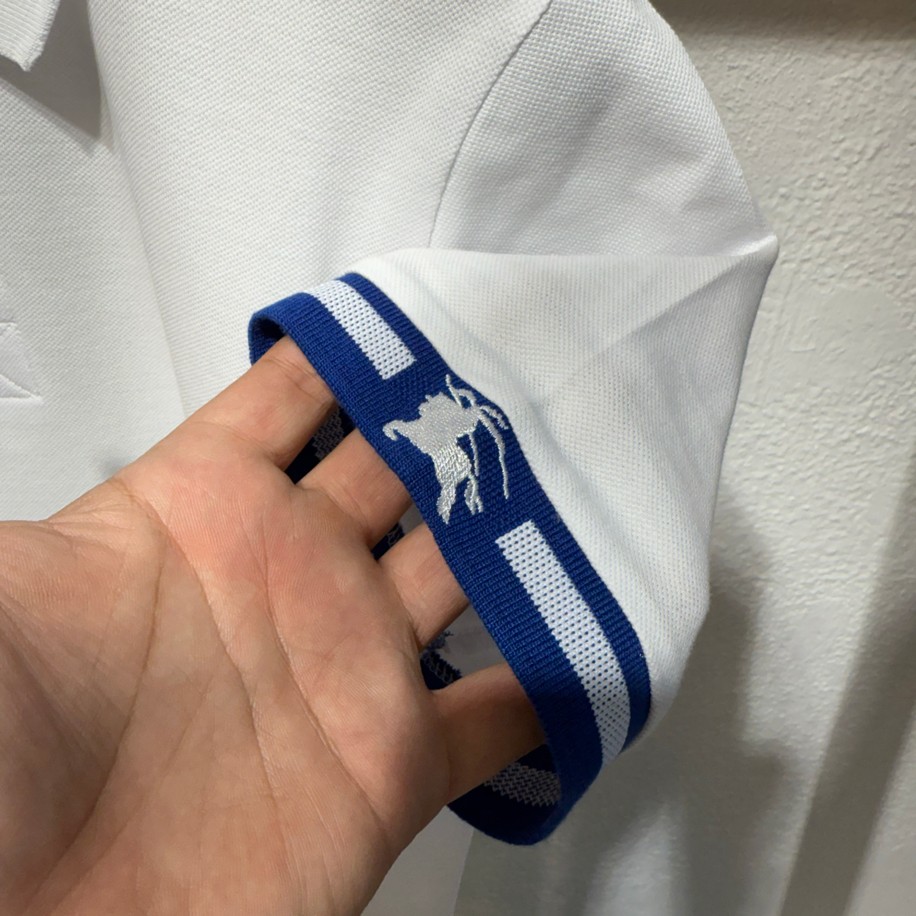 BURBERRY POLO YAKA ÇİZGİ DETAYLI BEYAZ RENK