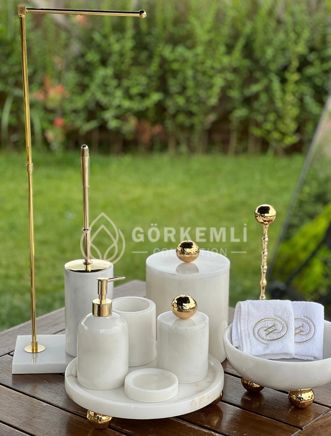 10lu Ball Seri Banyo Set Beyaz Gold