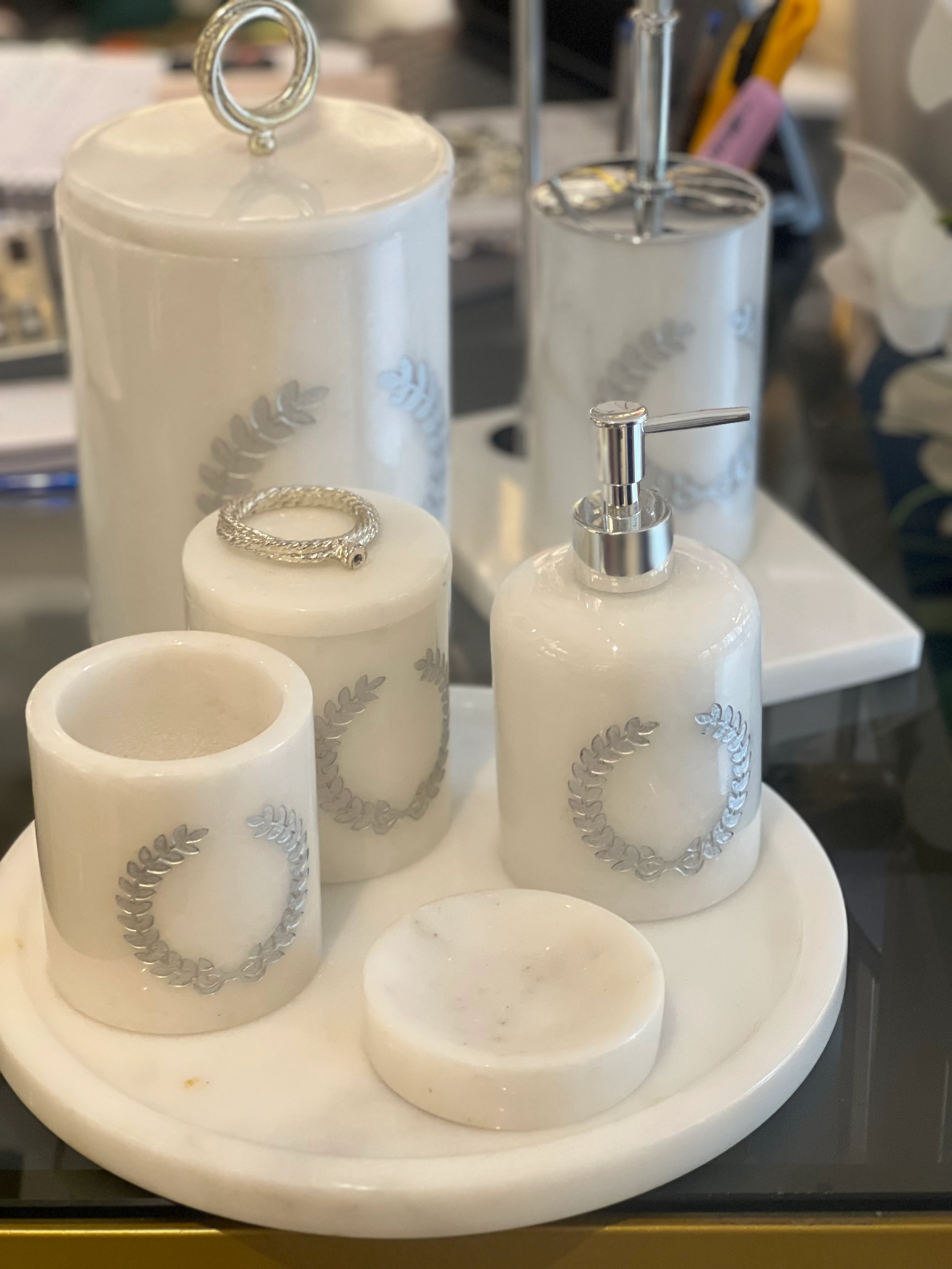 7li kumlama çelenk + ayaklı kase + t kagıtlık + kahıt havluluk