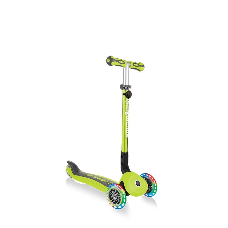 Globber Go Up Deluxe Işıklı Scooter Yeşil