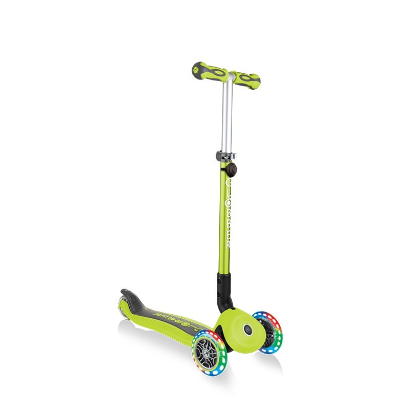 Globber Go Up Deluxe Işıklı Scooter Yeşil