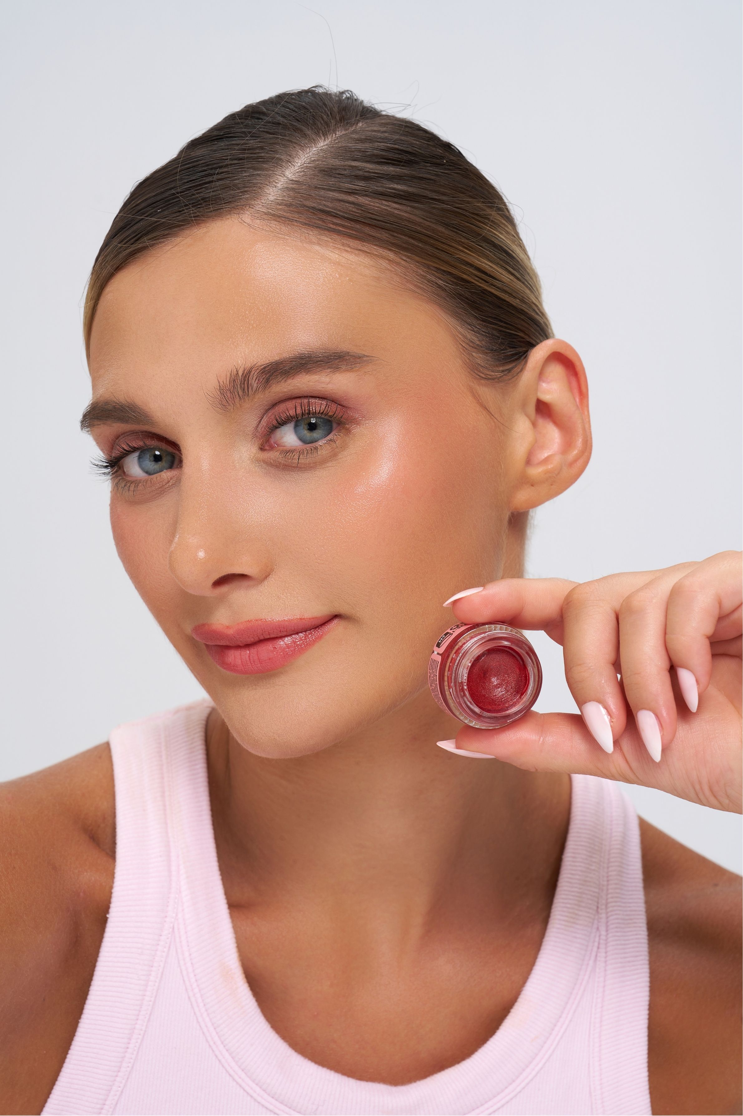 Kuatra Calendula Glow Doğal İçerikli Nemlendirici - Antioksidan Işıltı Veren Balm (Highlighter-Göz Farı-Allık-Ruj) 7ml