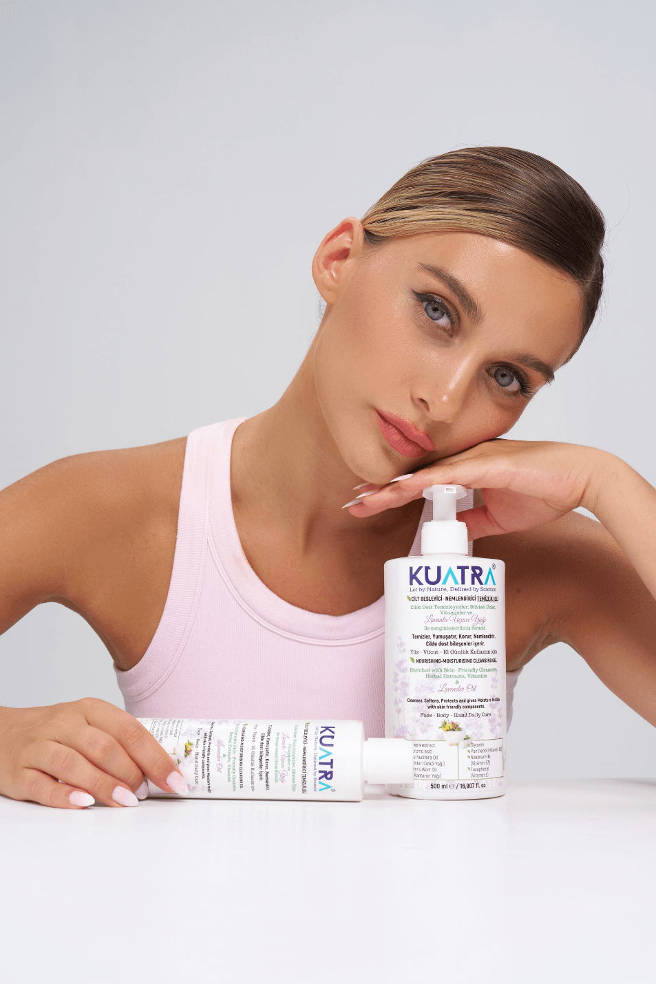 Kuatra Moisturizing Nourishing Cleansing Gel (containing Medical Lavender (Lavandula Angustifolia) essential oil) 200ml