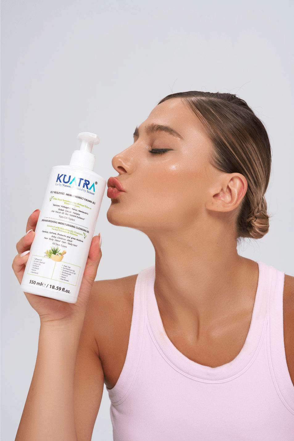 Kuatra Nemlendirici Besleyici Temizlik Jeli 550ml (kokusuz)