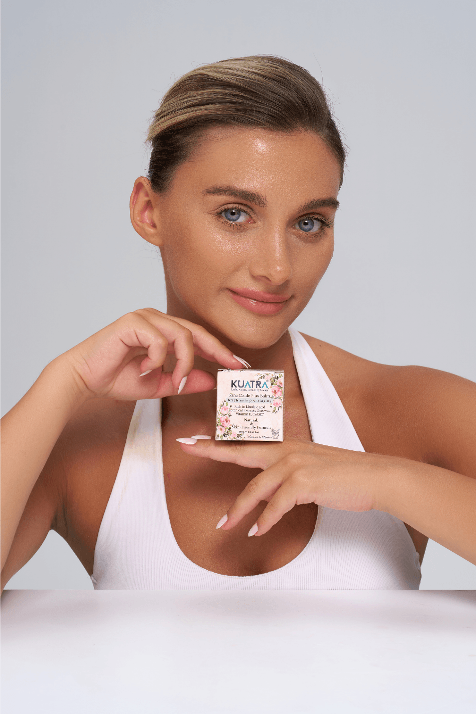 Kuatra Çinko Oksit Plus Balm (Leke Karşıtı, Canlandırıcı Nemlendirici Günlük Bakım- Doğal İçerik)