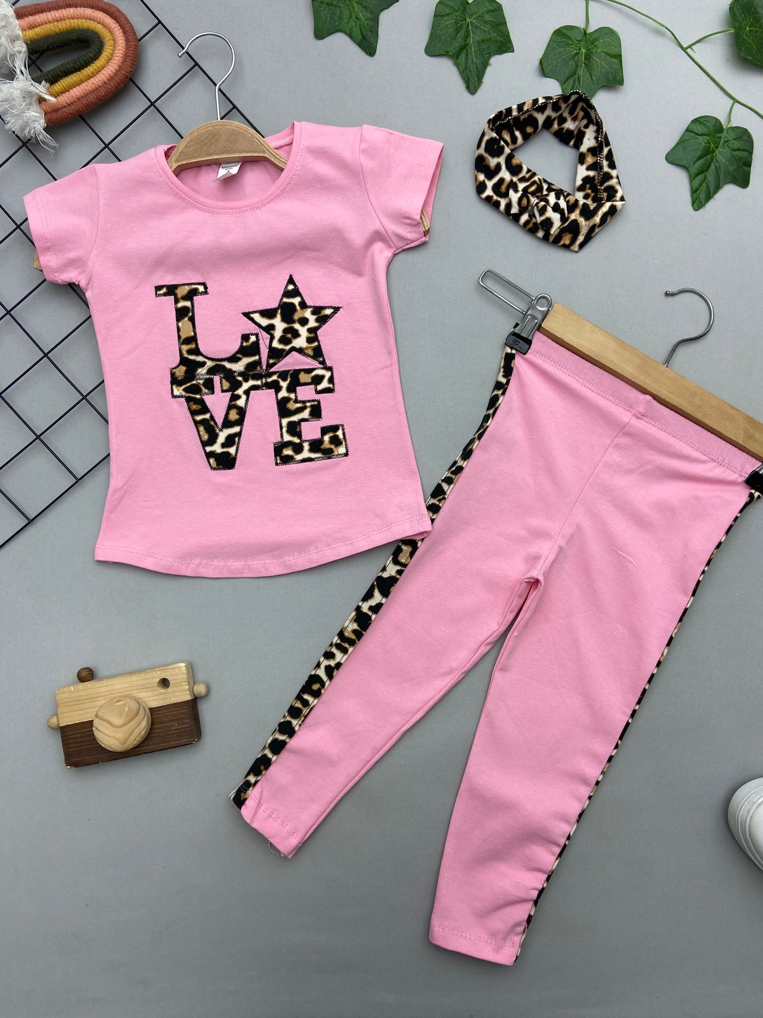 LEOPAR LOVE YAZILI KIZ COCUK TAKIM