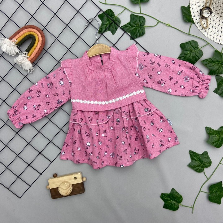 ⭐ KOLLARI ÇİÇEKLİ KIZ BEBEK ELBİSE