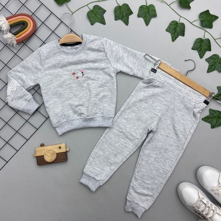 YAZI DETAYLI KIZ ÇOCUK TAKIM