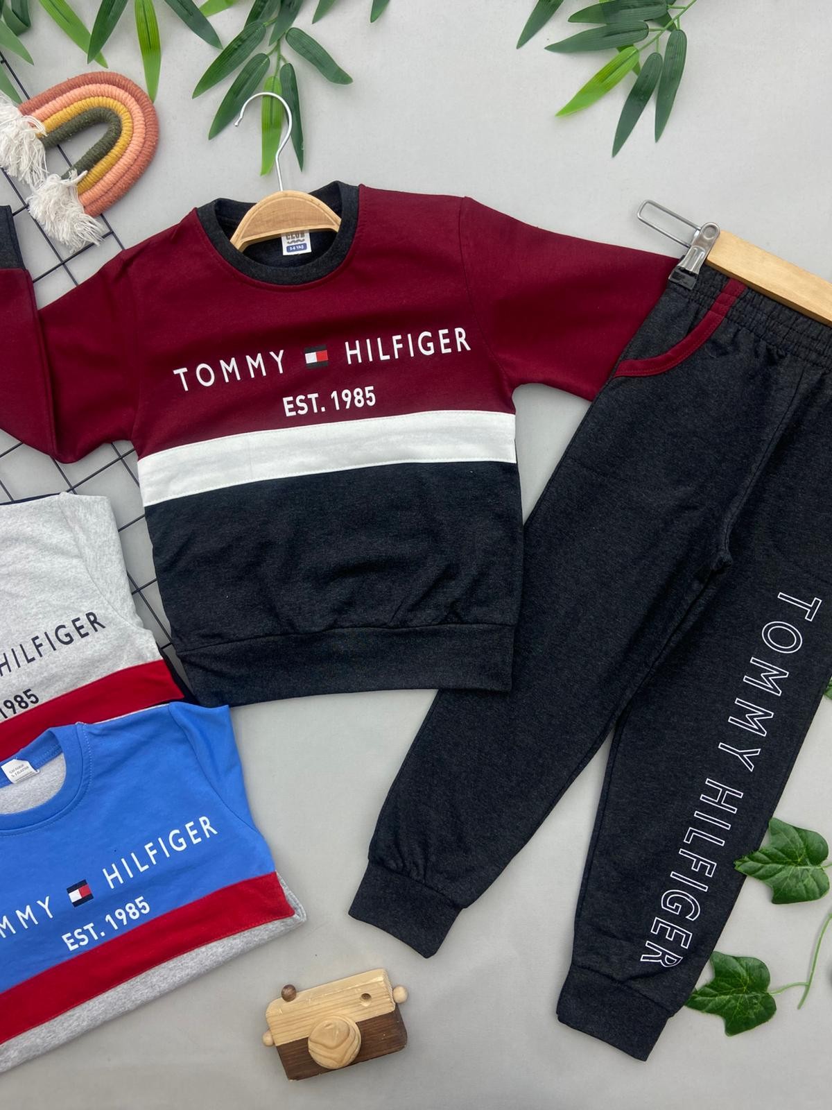 TOMMY YAZILI ERKEK COCUK TAKIM