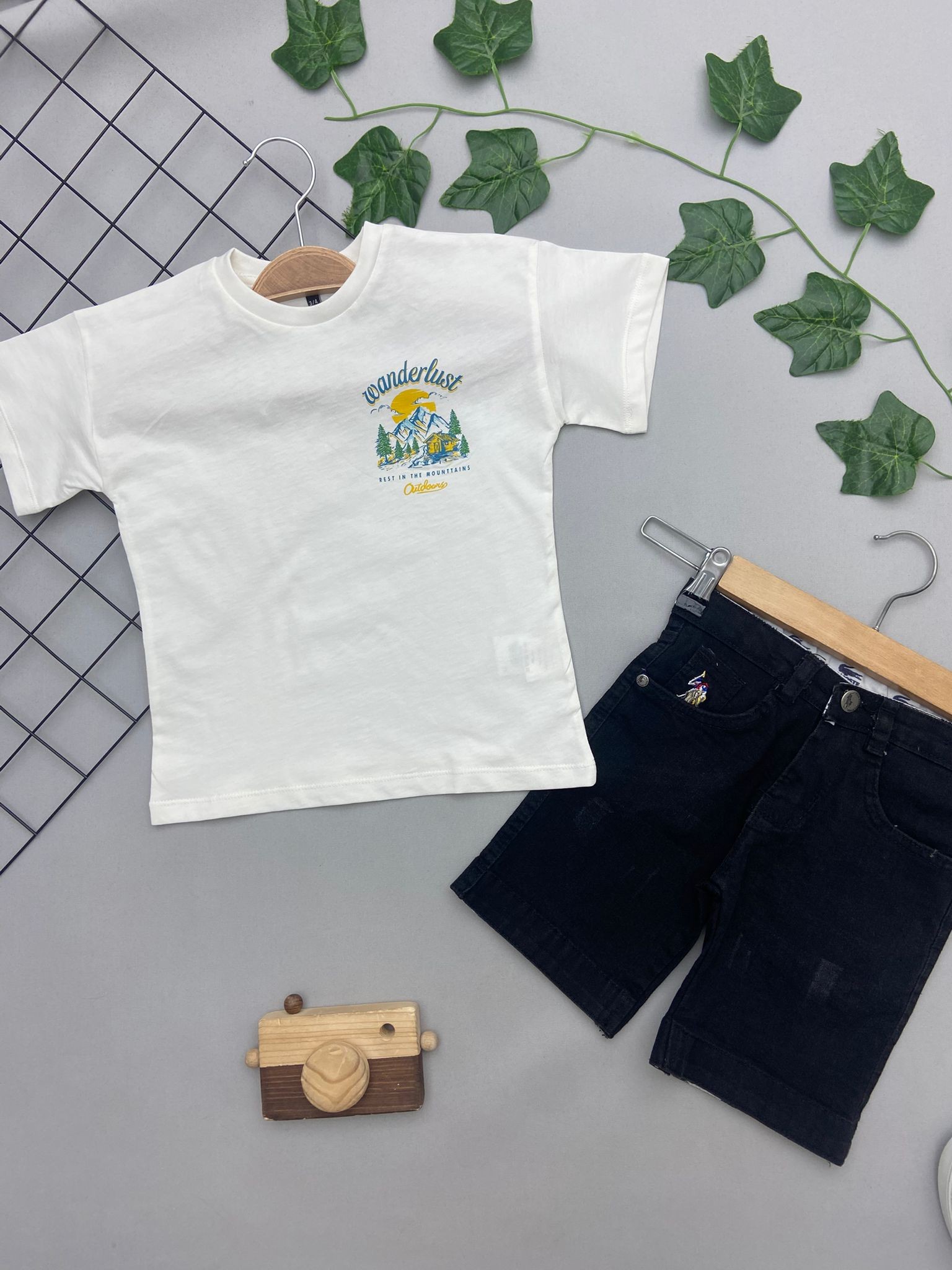 WANDER LUST YAZILI ERKEK COCUK TAKIM