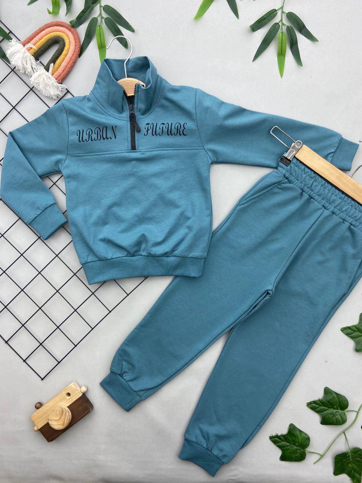 FUTURE YAZILI ERKEK COCUK TAKIM