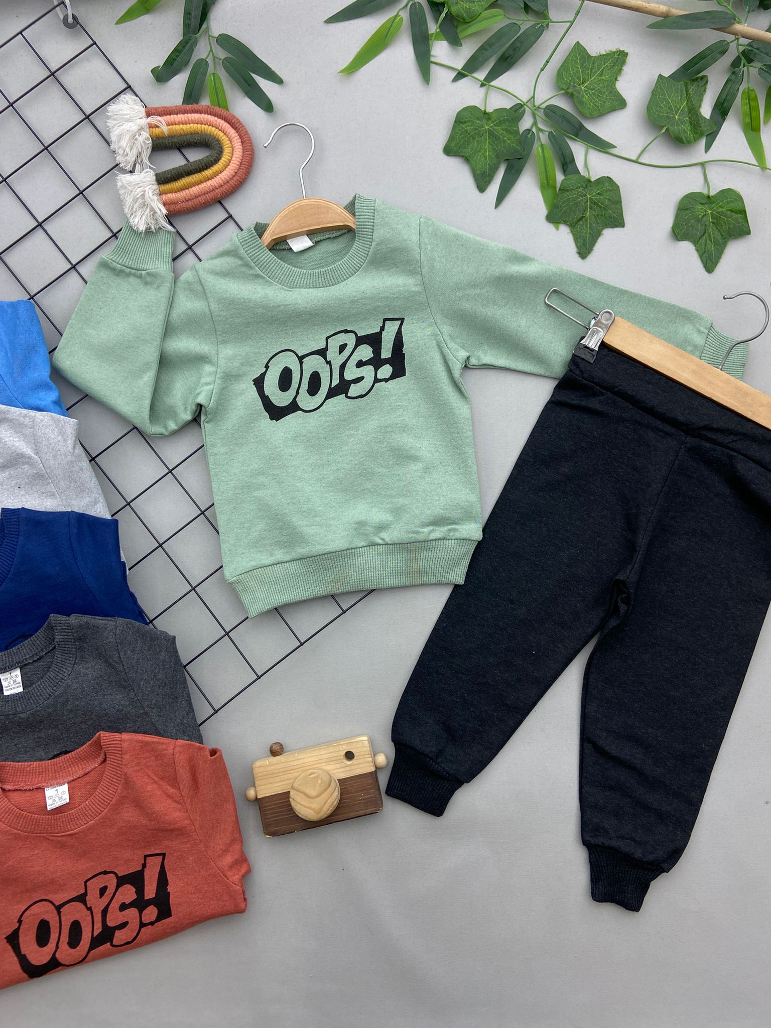 OPPS YAZILI ERKEK COCUK TAKIM