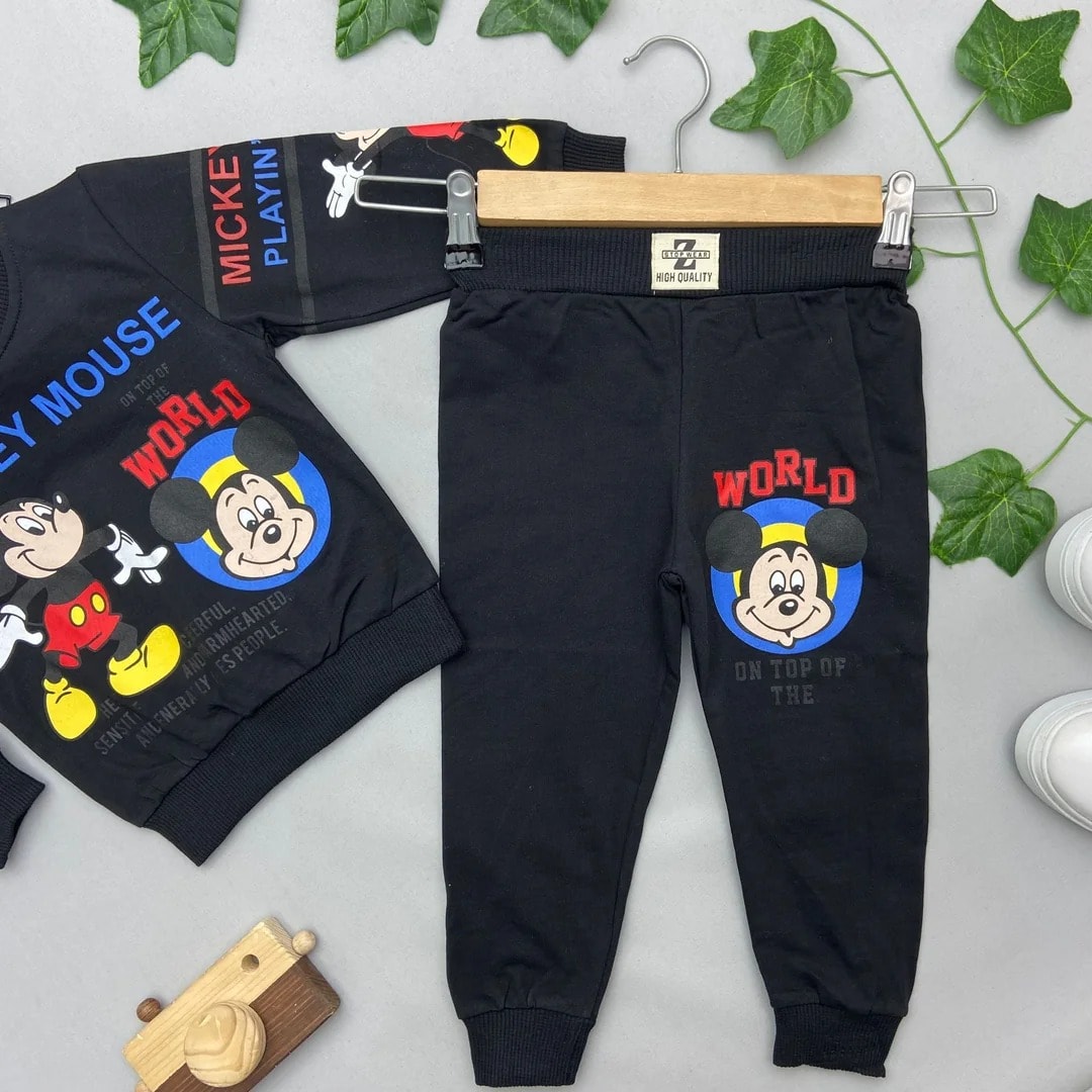 WORLD YAZILI ERKEK COCUK TAKIM